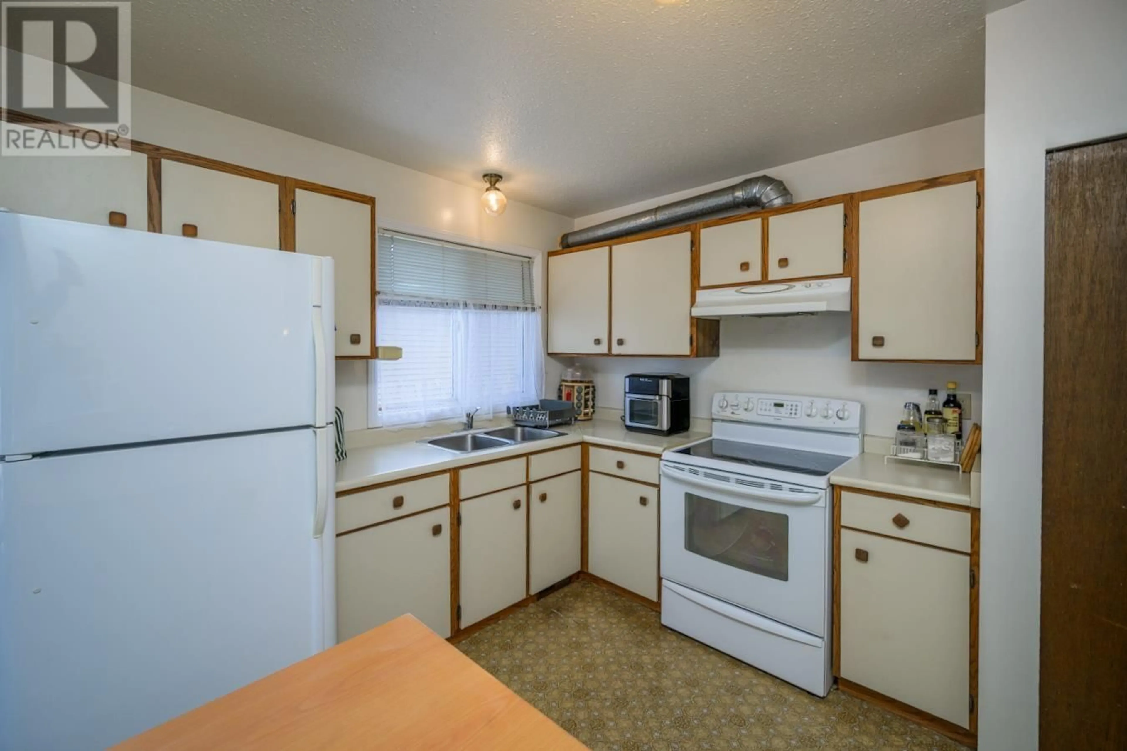 Standard kitchen, unknown for 3617 JAMES DRIVE, Prince George British Columbia V2N4R9