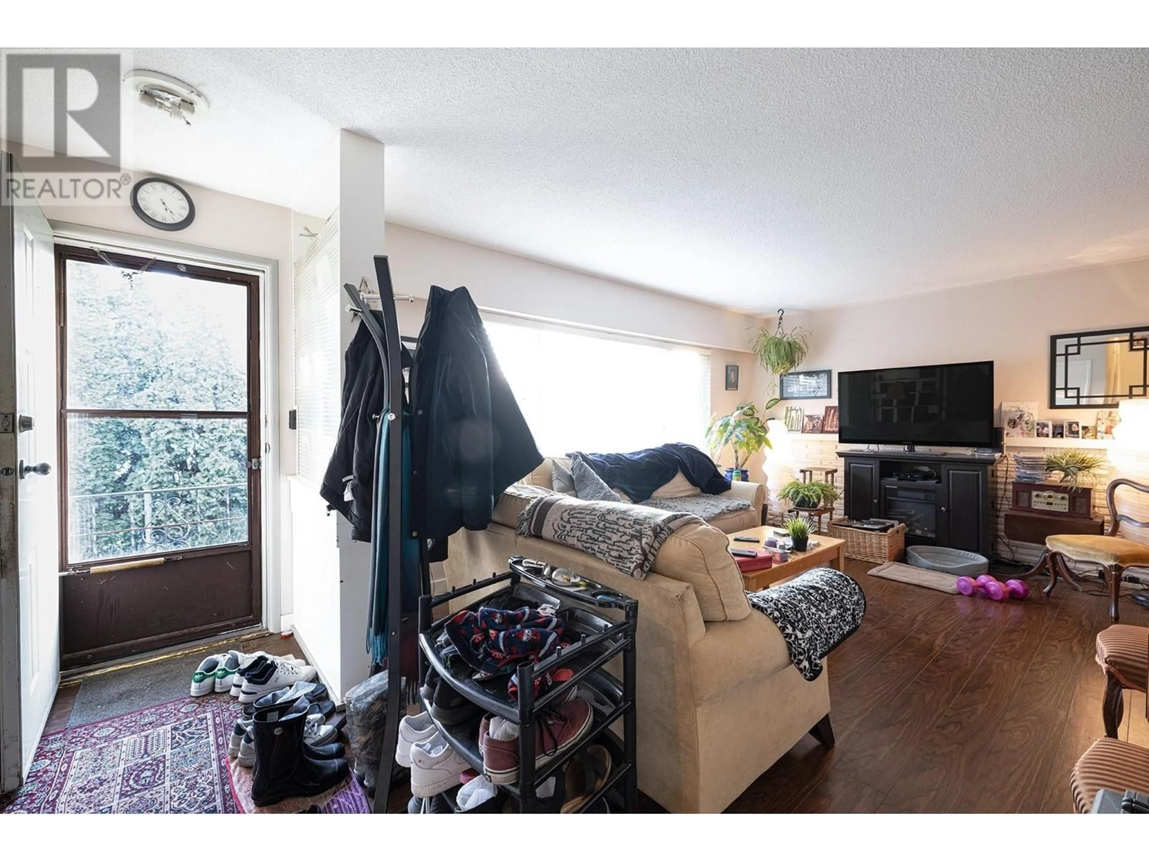 A pic of a room for 3871 YOUNGMORE ROAD, Richmond British Columbia V7C1R5