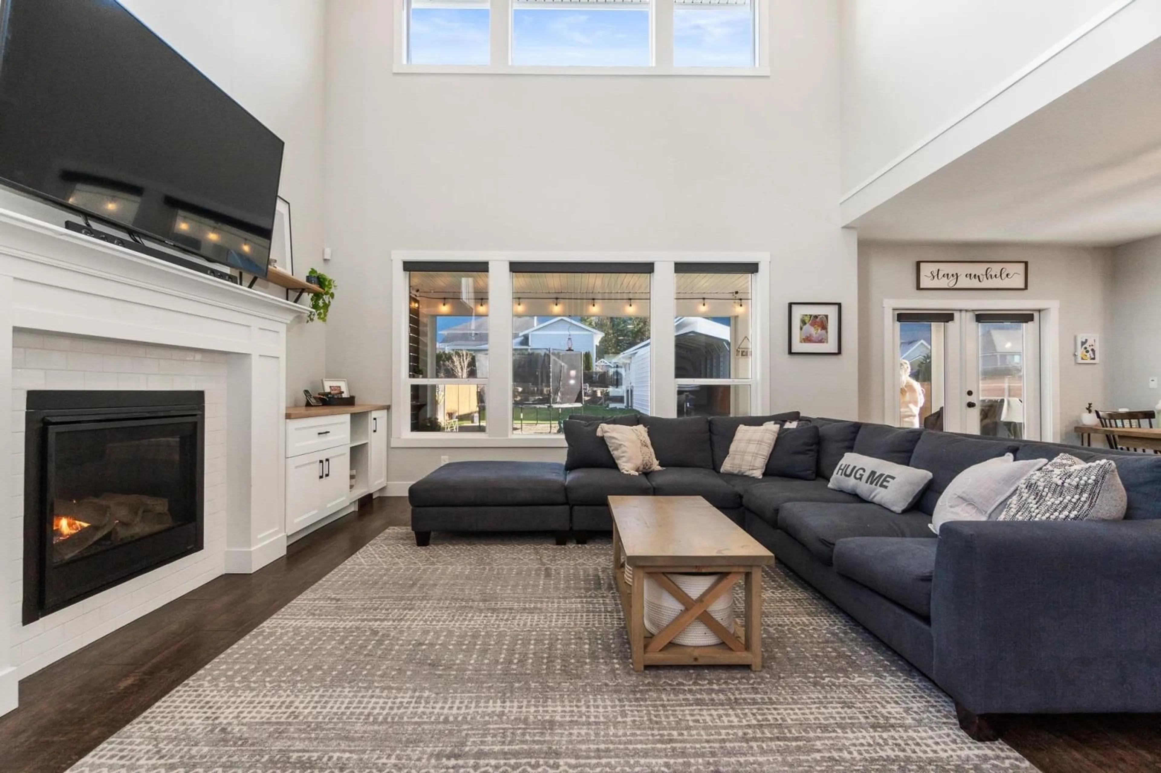 Living room with furniture, unknown for 10134 PARKWOOD DRIVE|Rosedale, Rosedale British Columbia V0X1X1