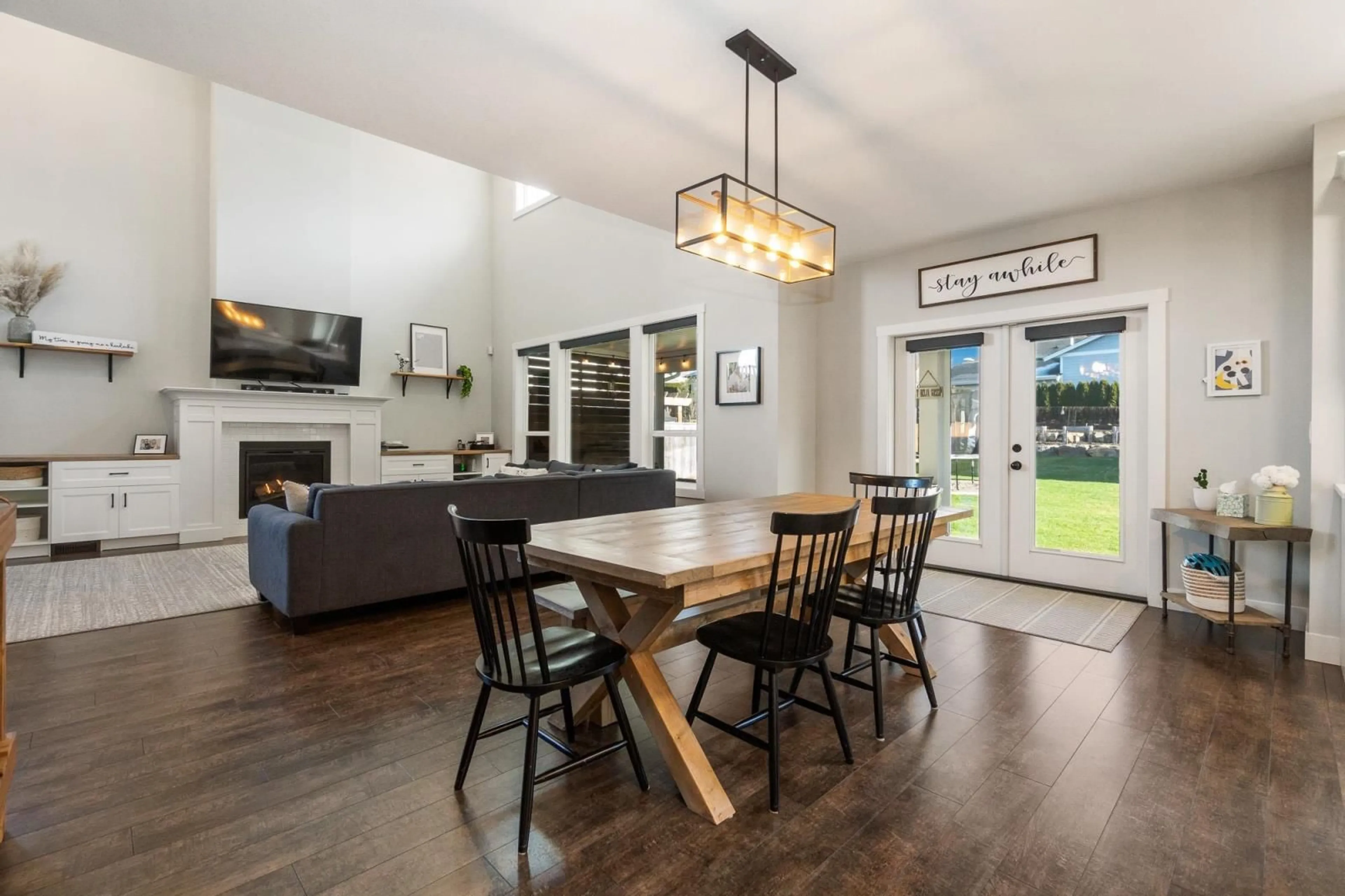 Open concept kitchen, wood/laminate floor for 10134 PARKWOOD DRIVE|Rosedale, Rosedale British Columbia V0X1X1