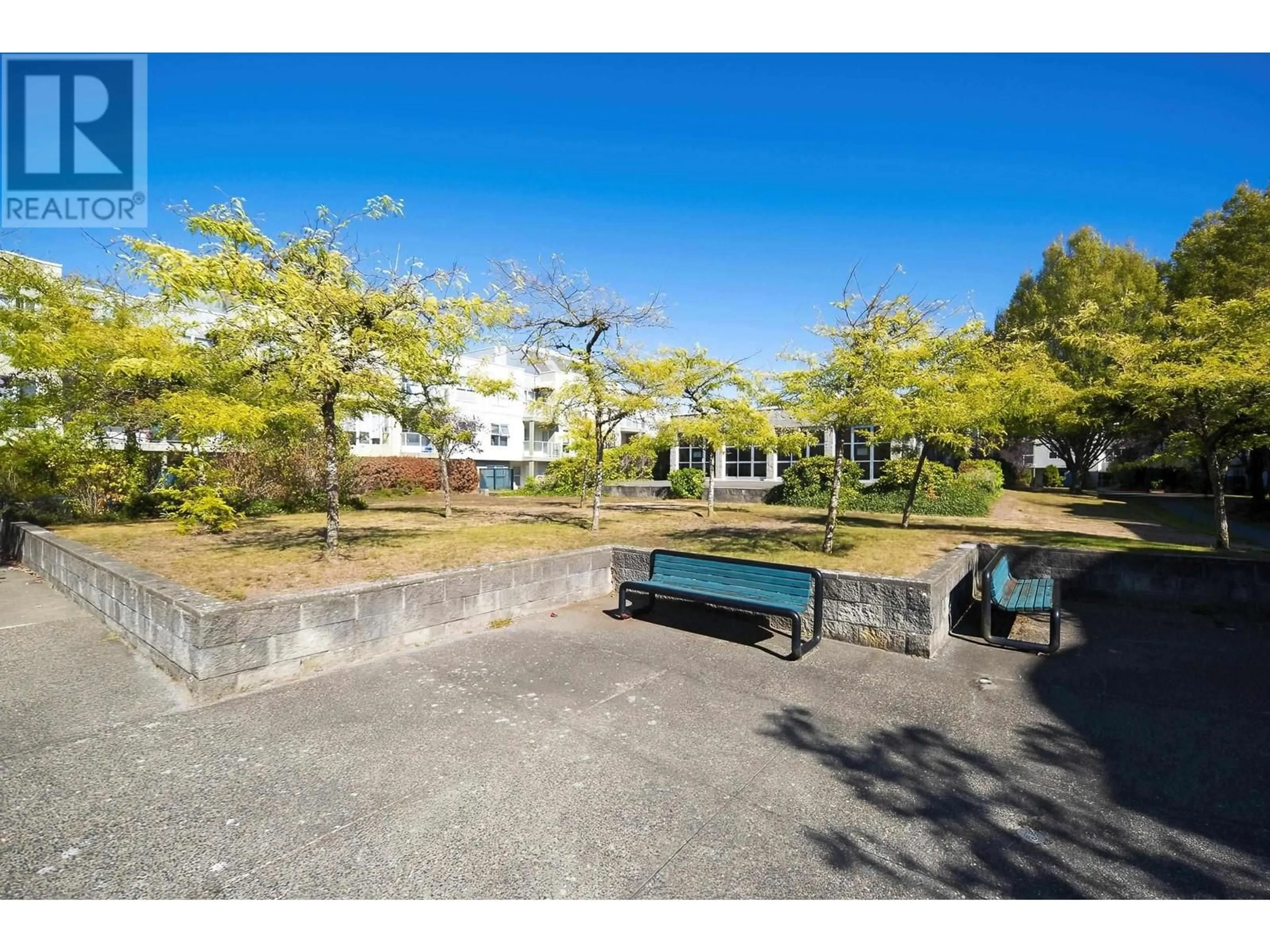 A pic from outside/outdoor area/front of a property/back of a property/a pic from drone, unknown for 211 7800 ST. ALBANS ROAD, Richmond British Columbia V6Y3Y5