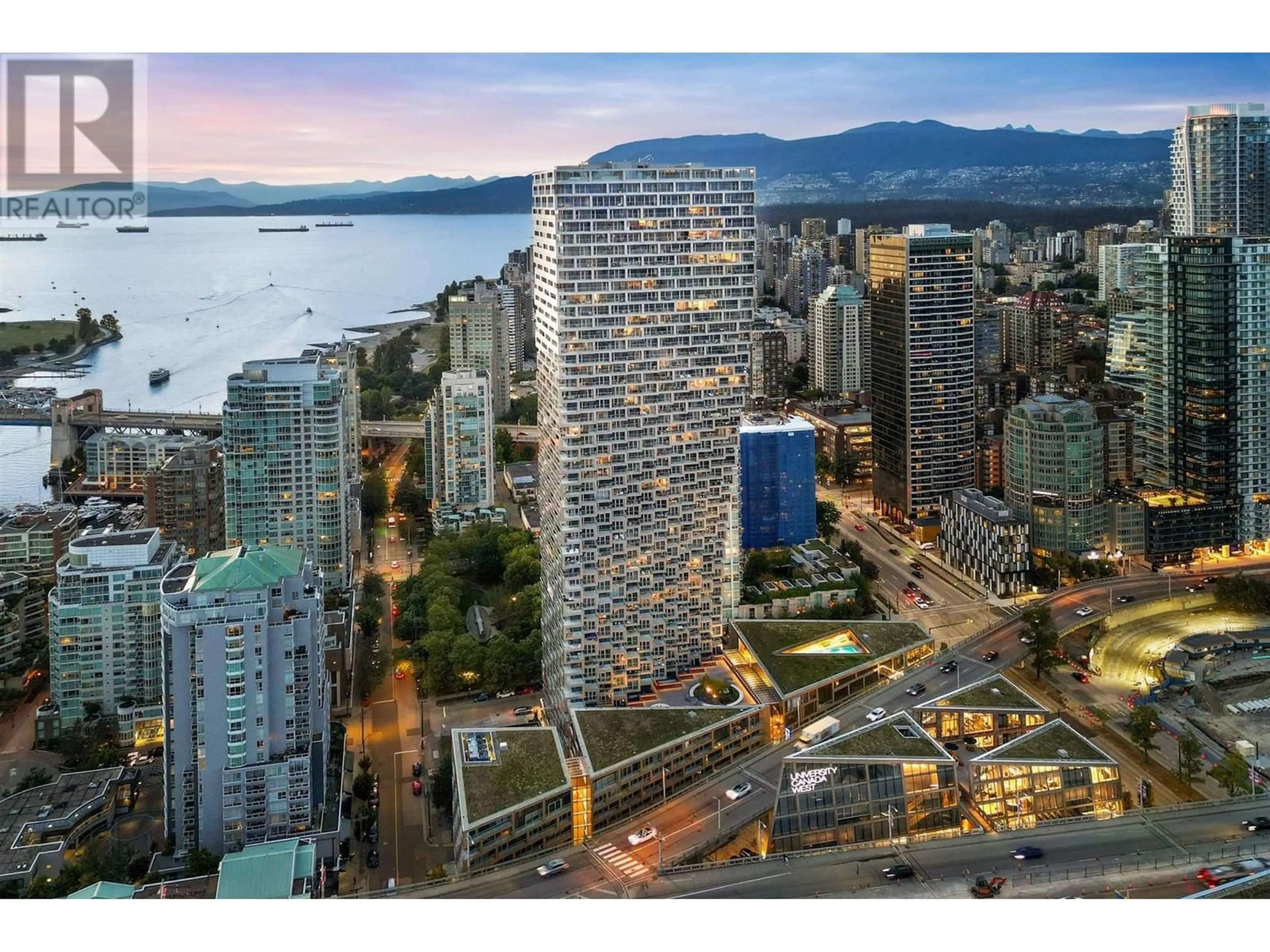 A pic from outside/outdoor area/front of a property/back of a property/a pic from drone, city buildings view from balcony for 3502 1480 HOWE STREET, Vancouver British Columbia V6Z0G5