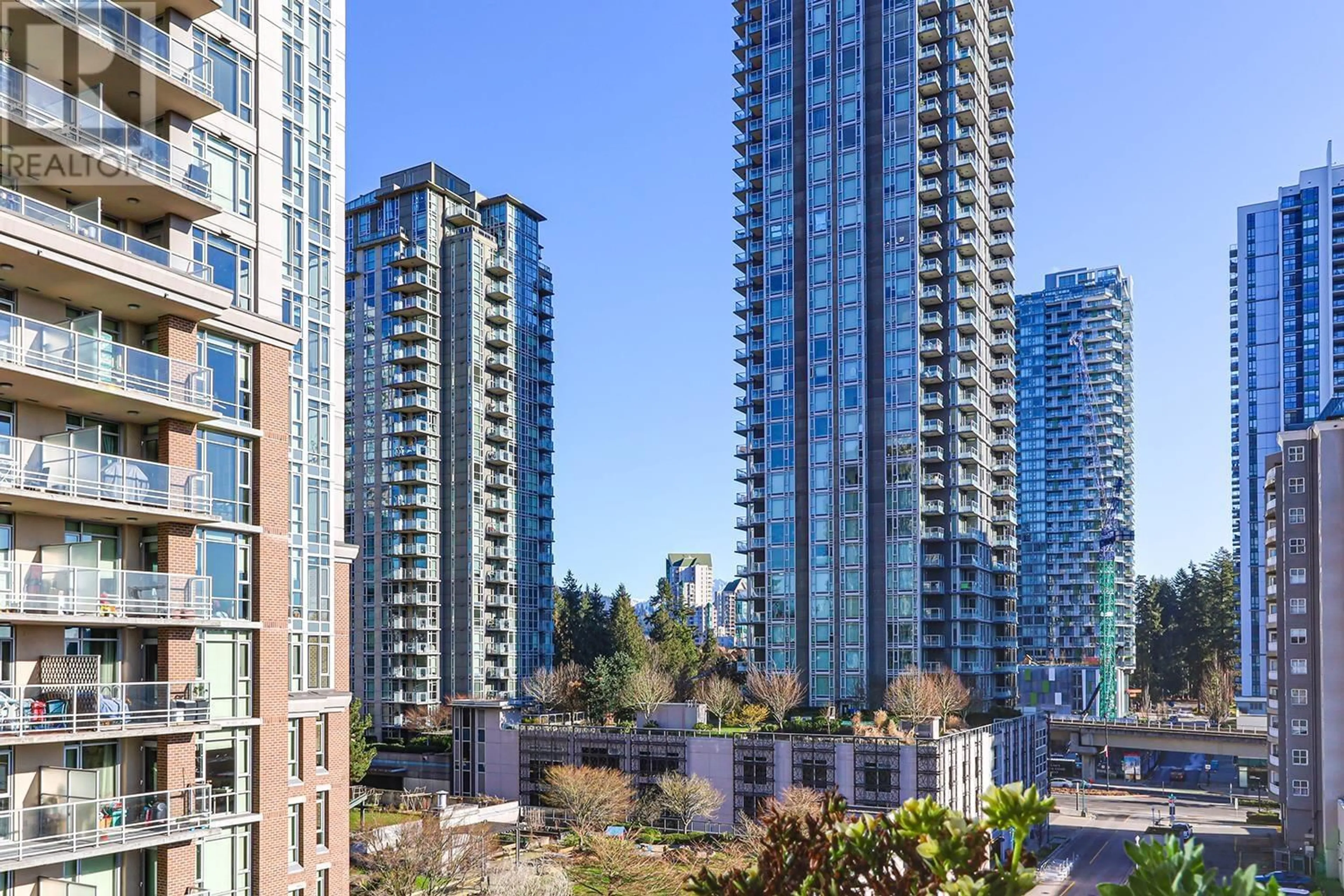 Patio, city buildings view from balcony for 803 2980 ATLANTIC AVENUE, Coquitlam British Columbia V3B0G2