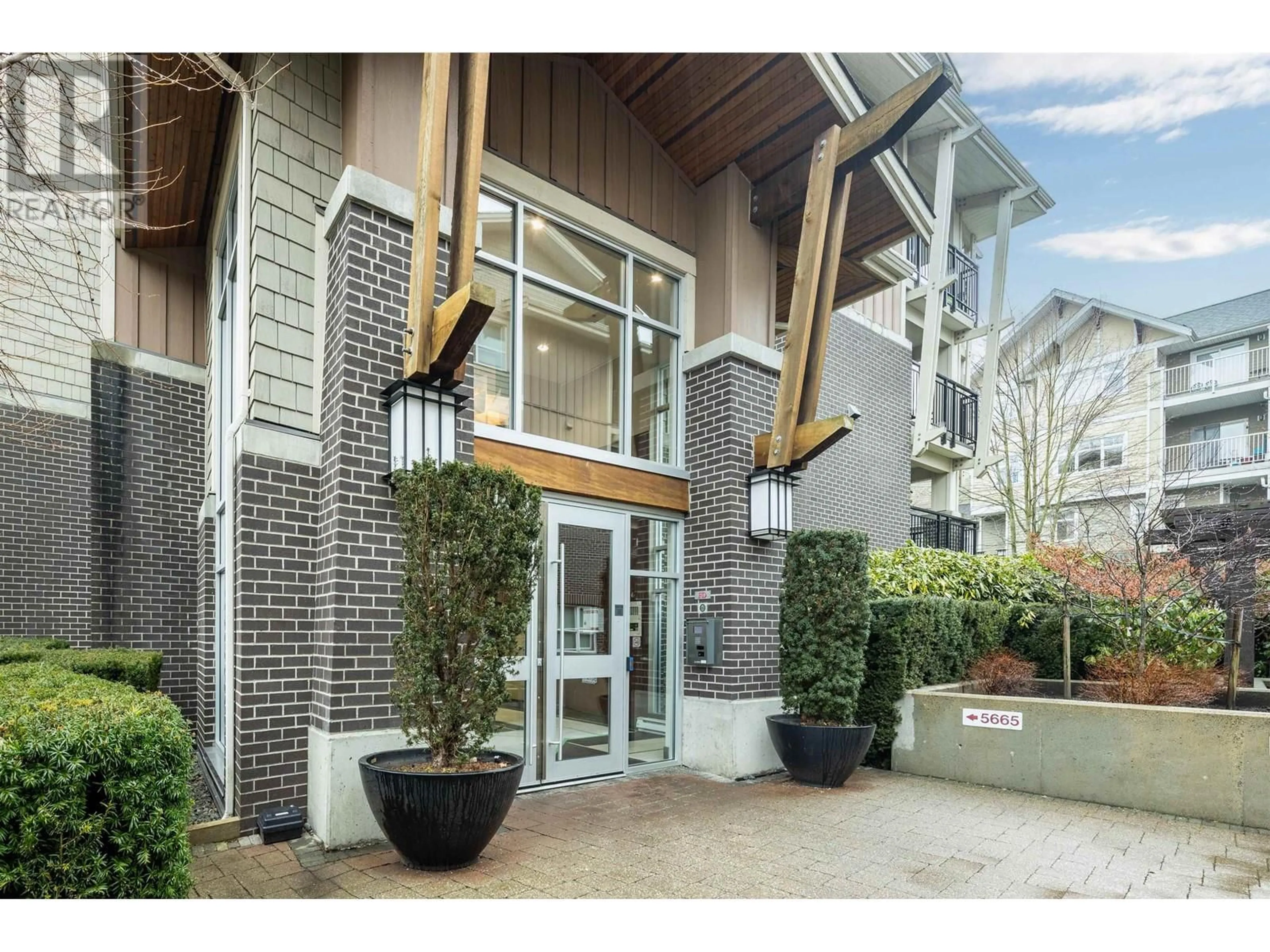 Unknown for 307 - 5665 IRMIN STREET, Burnaby British Columbia V5J0C4
