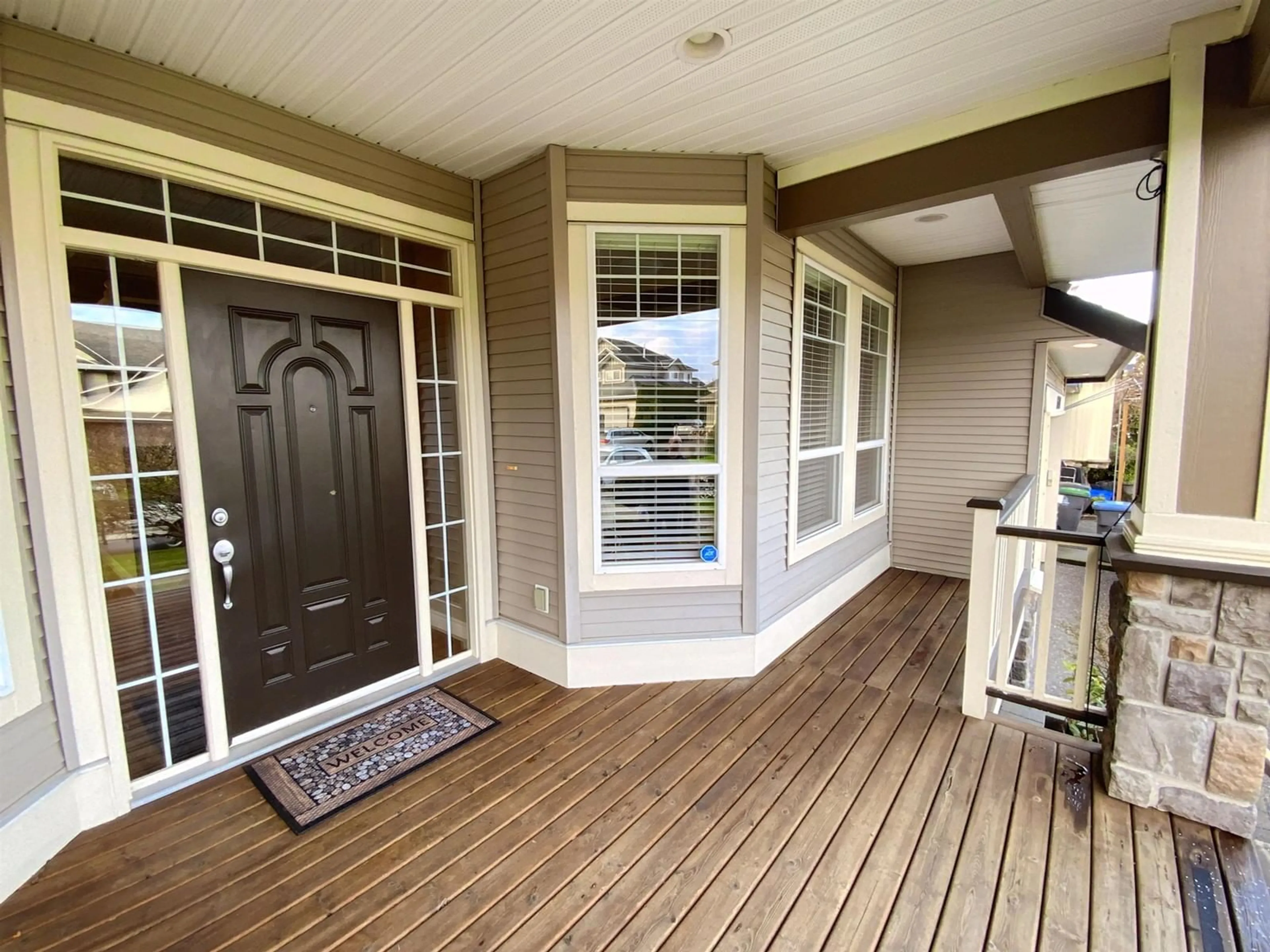 Indoor entryway for 6361 165A STREET, Surrey British Columbia V3S0W2