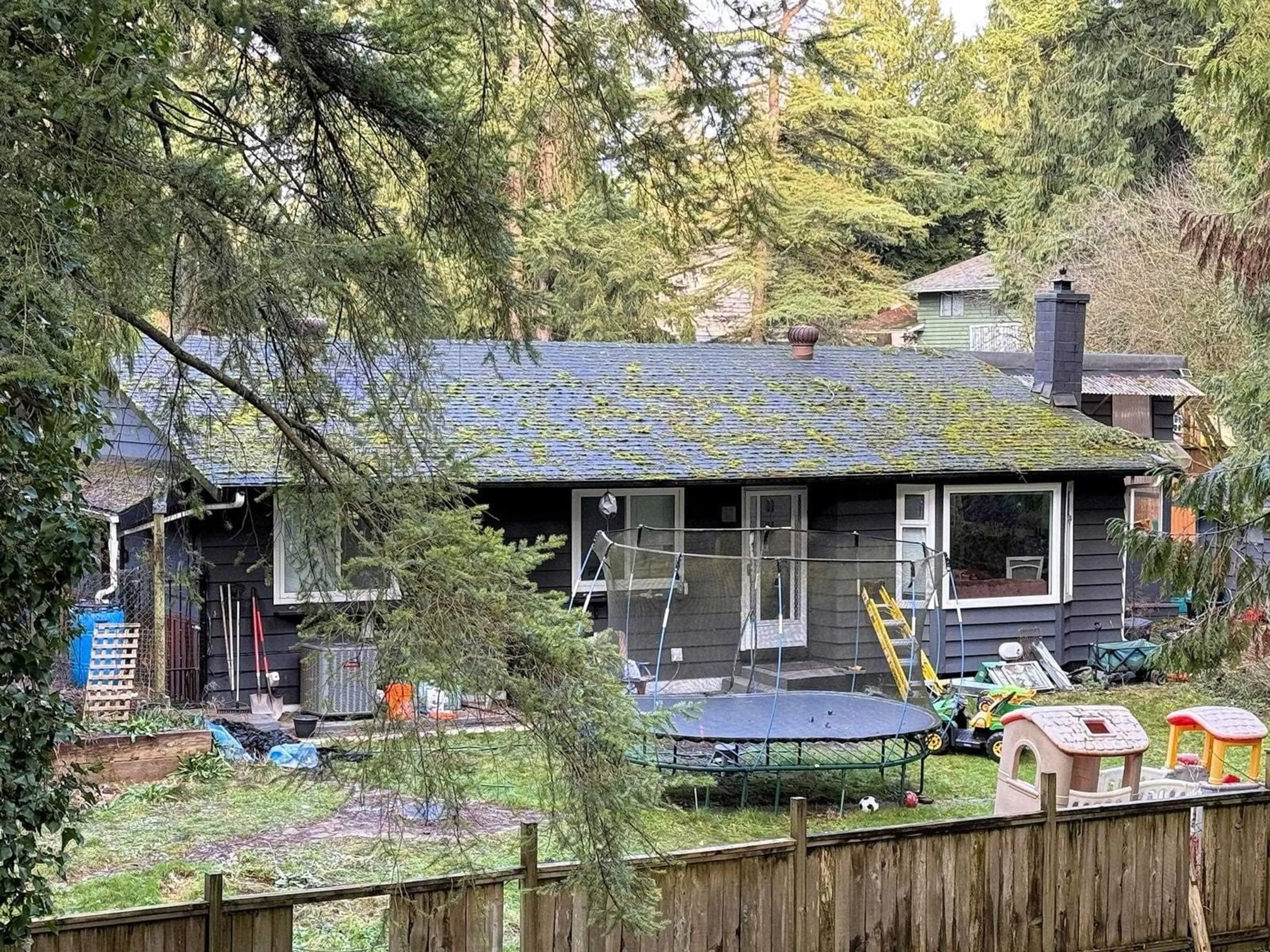 A pic from outside/outdoor area/front of a property/back of a property/a pic from drone, forest/trees view for 3890 200 STREET, Langley British Columbia V3A1K5