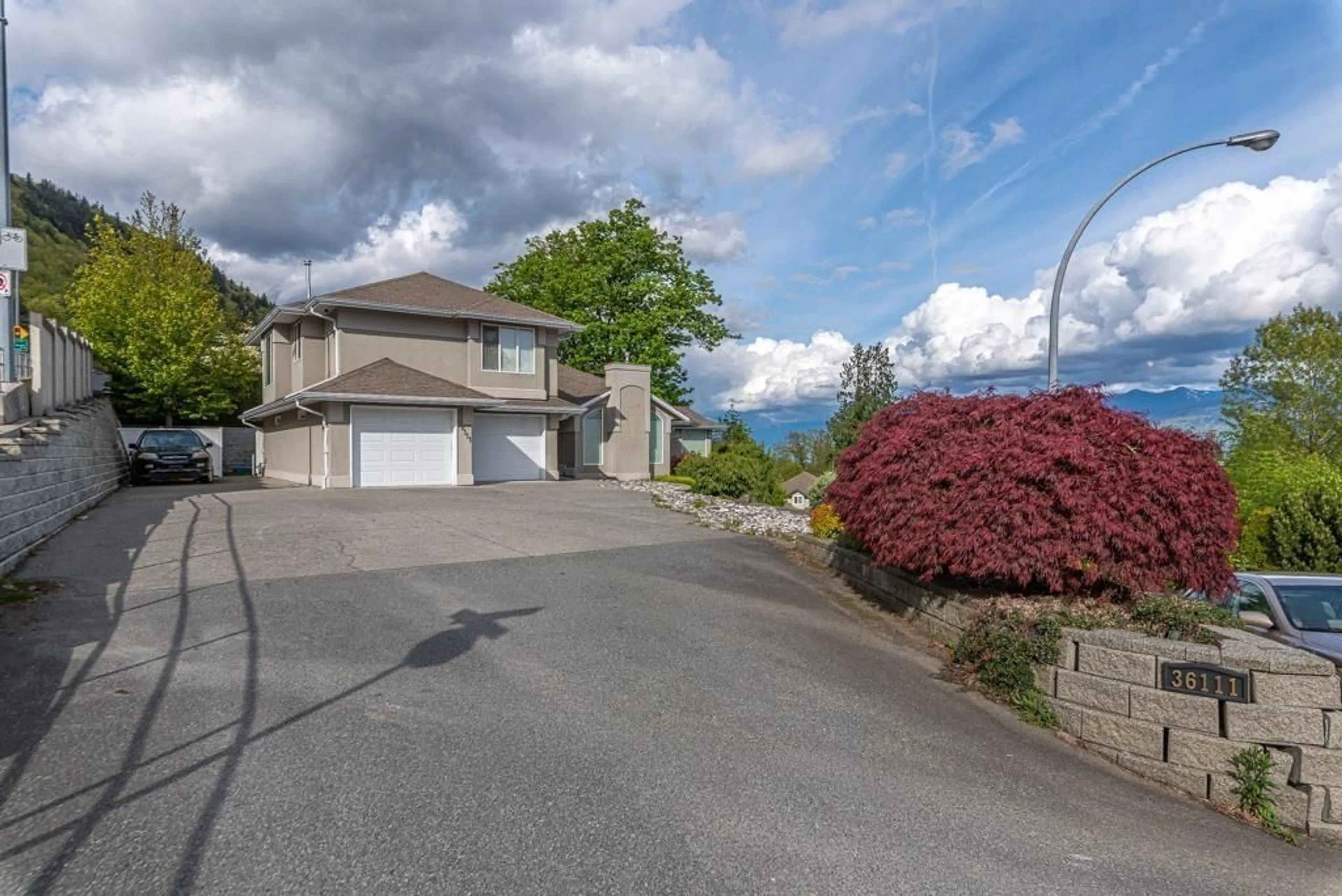 A pic from outside/outdoor area/front of a property/back of a property/a pic from drone, mountain view for 36111 SPYGLASS LANE, Abbotsford British Columbia V3G2W7