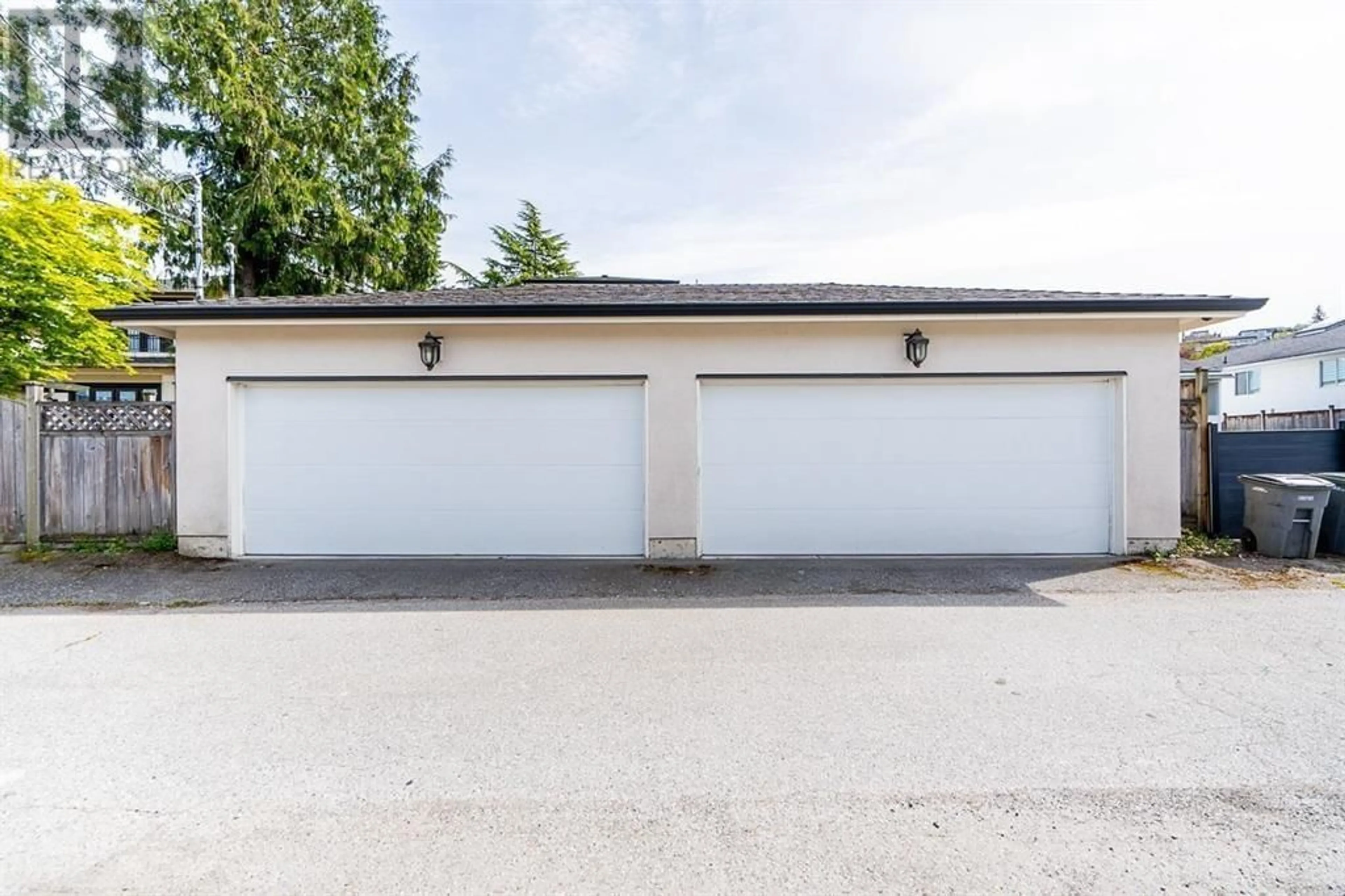 Indoor garage for 2653 MCBAIN AVENUE, Vancouver British Columbia V6L2C7