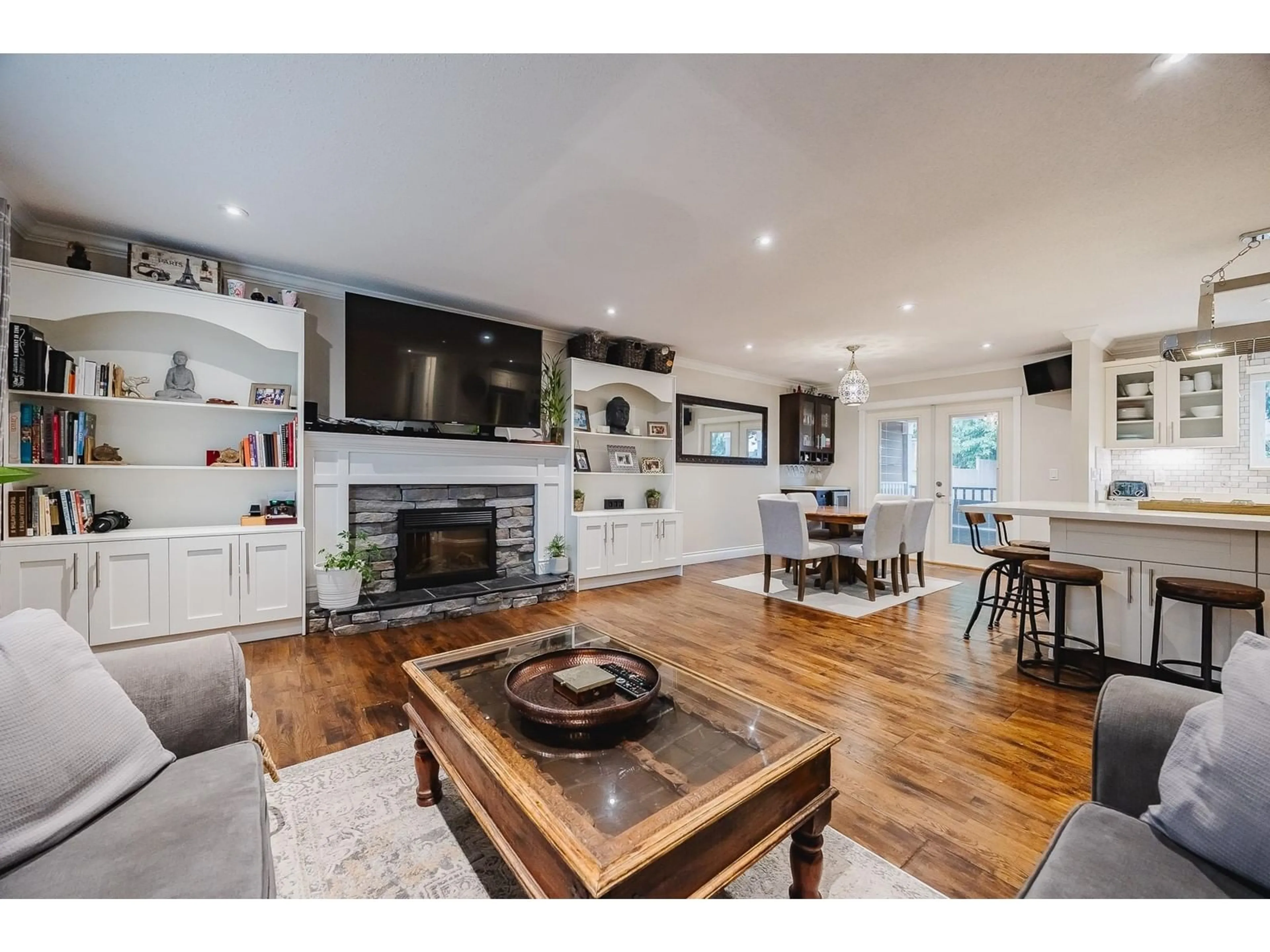 Open concept kitchen, wood/laminate floor for 10356 SKAGIT DRIVE, Delta British Columbia V4C2K9