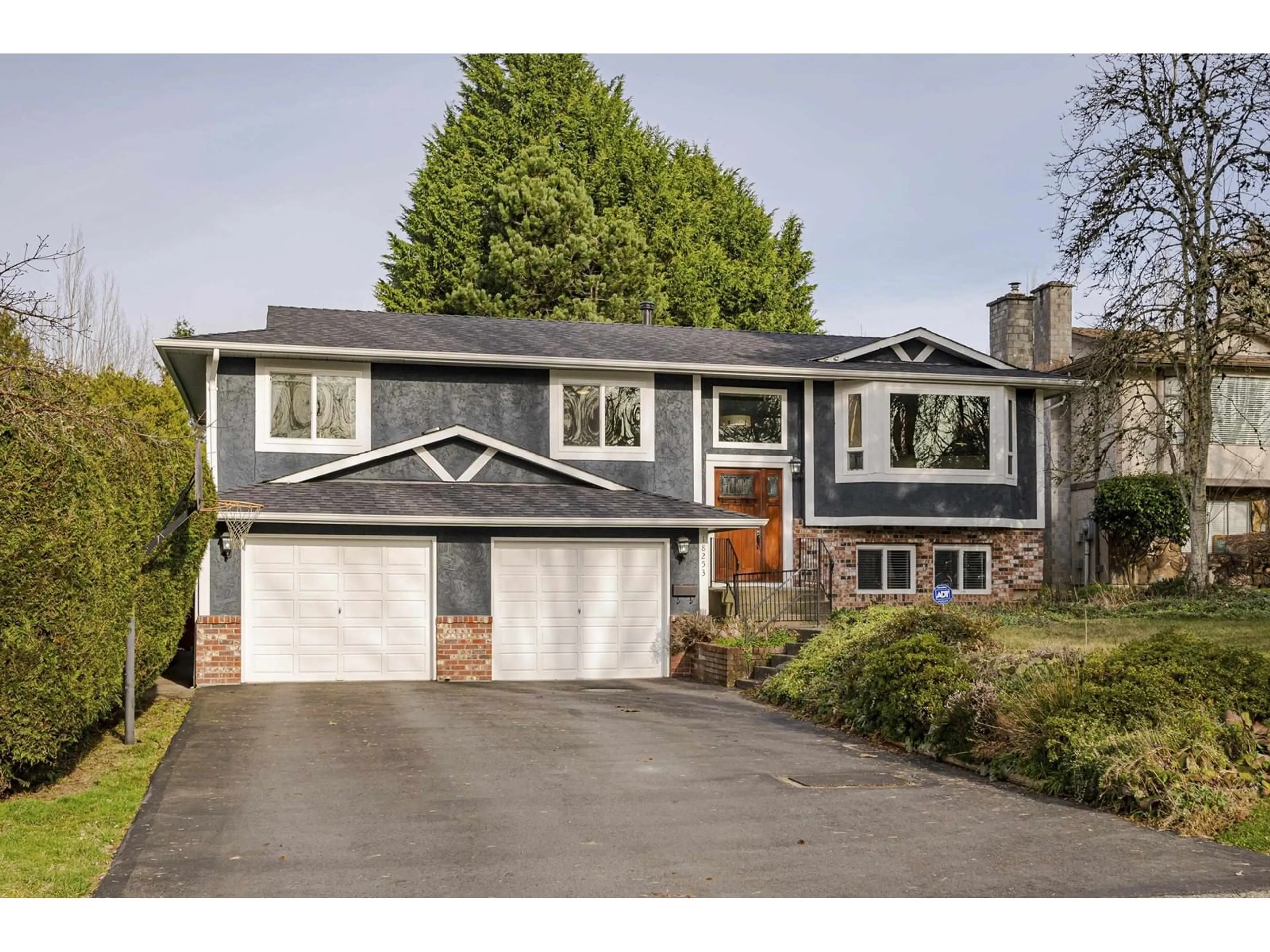 Home with vinyl exterior material, street for 18253 58B AVENUE, Surrey British Columbia V3S5V9