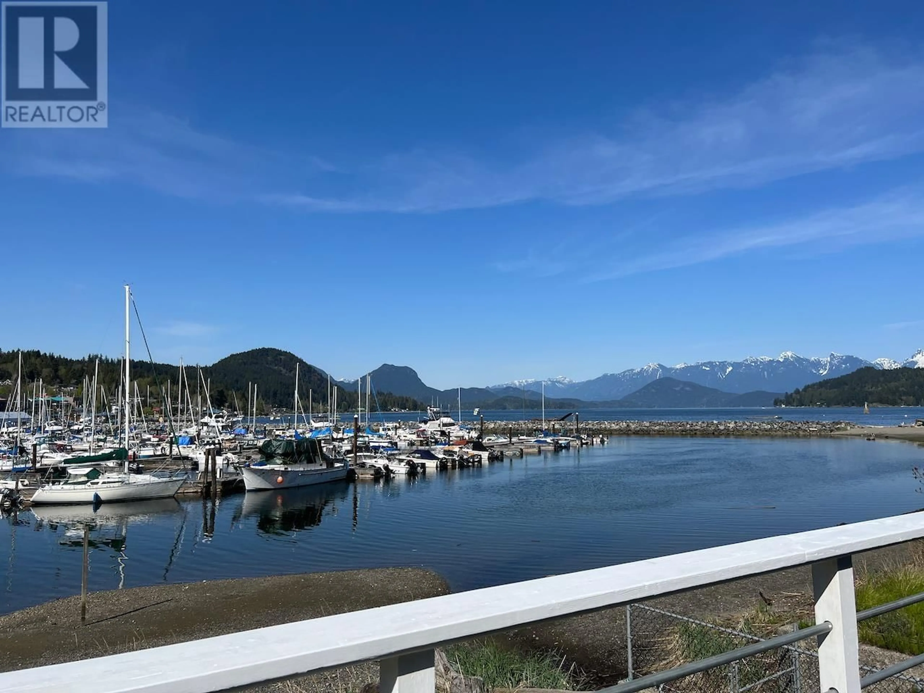 Blurry image for 650 BAY ROAD, Gibsons British Columbia V0N1V8