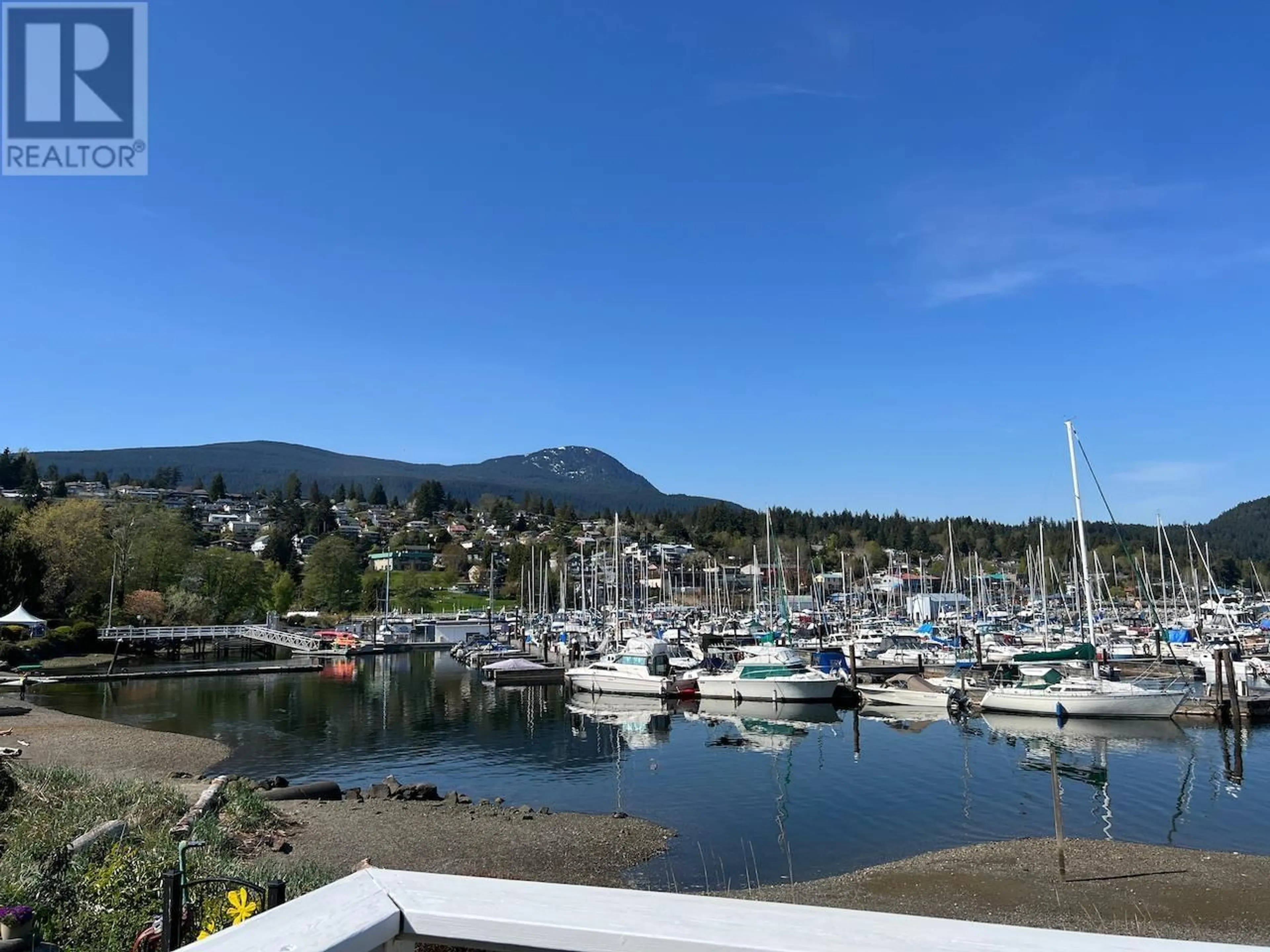 Blurry image for 650 BAY ROAD, Gibsons British Columbia V0N1V8