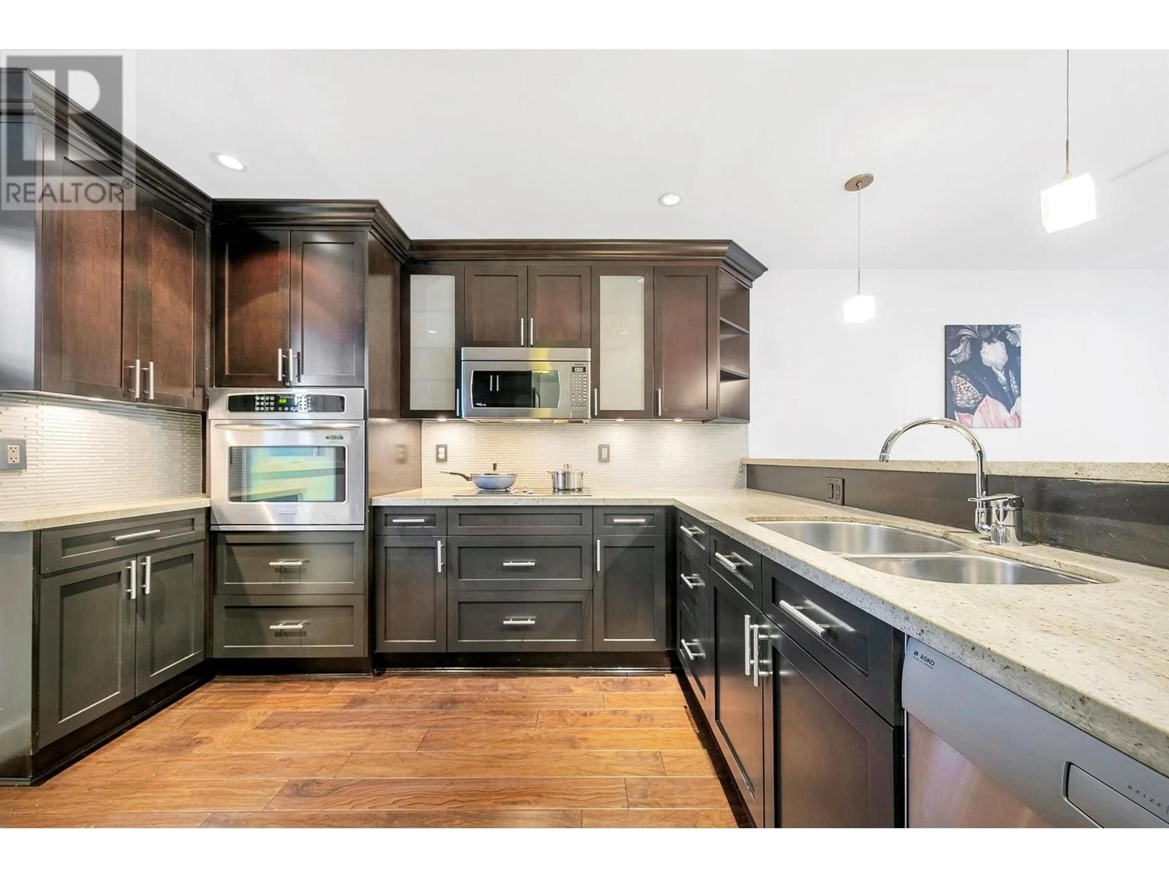 Open concept kitchen, unknown for 204 3788 W 10TH AVENUE, Vancouver British Columbia V6R2G4