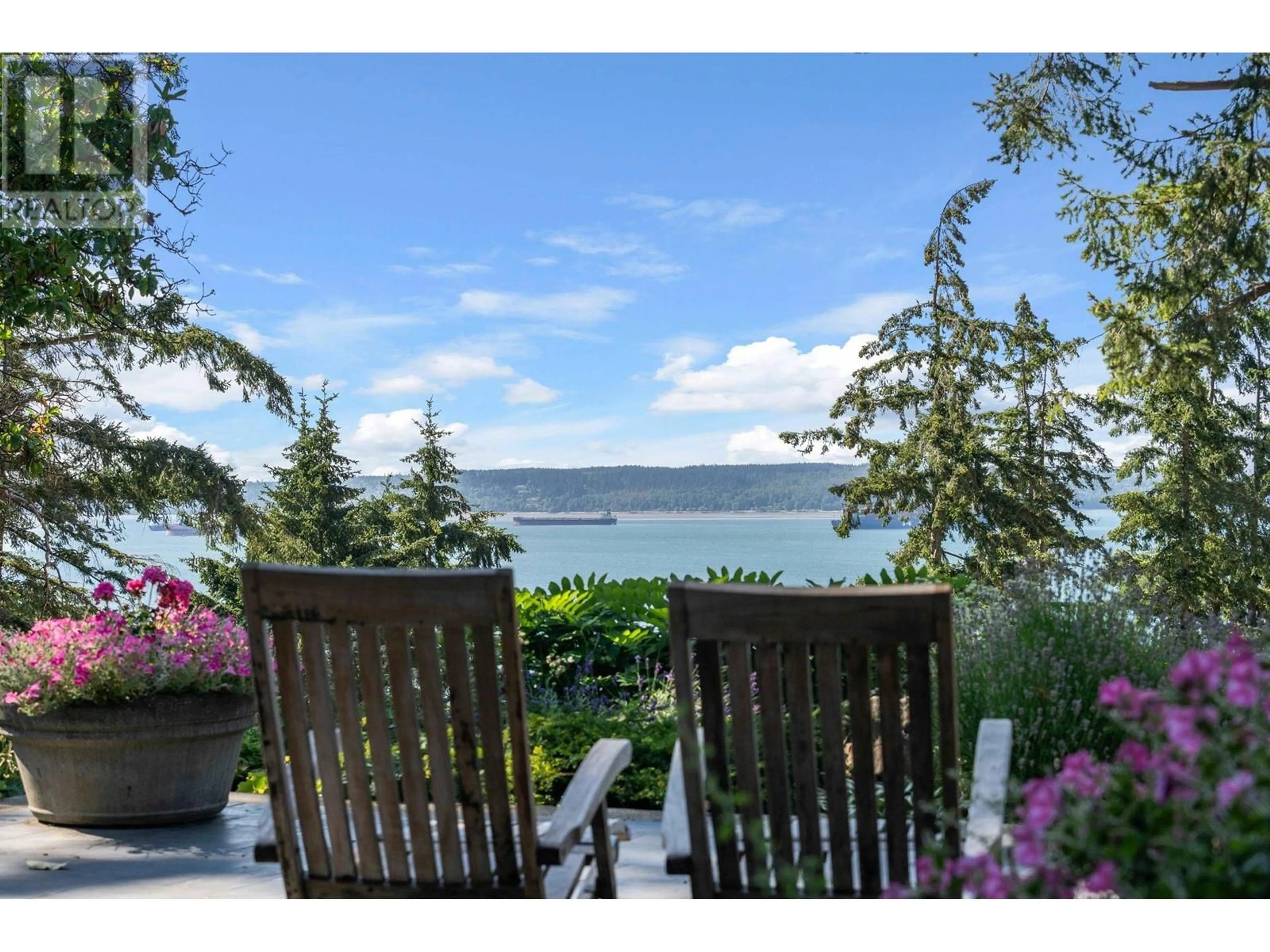 Patio, water/lake/river/ocean view for 4528 CAULFEILD LANE, West Vancouver British Columbia V7W3J6