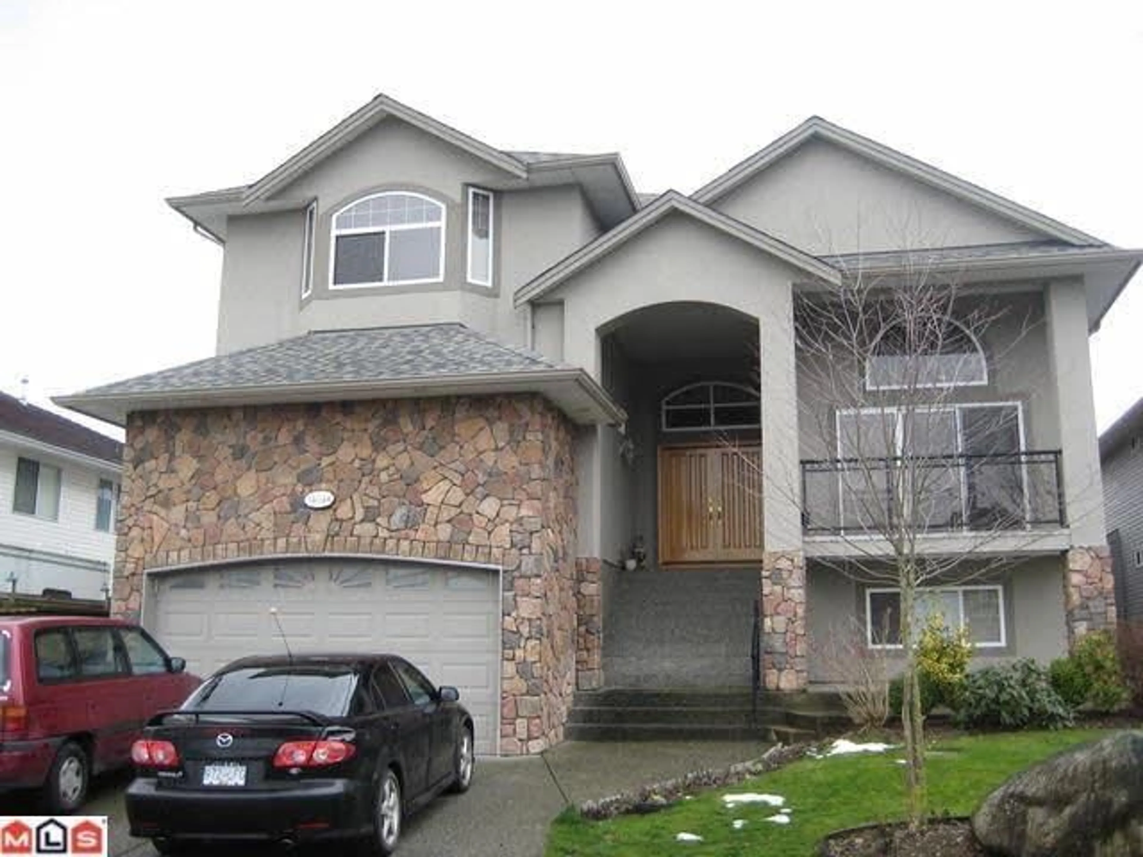 Home with vinyl exterior material, street for 34044 HIGGINSON CRESCENT, Abbotsford British Columbia V2S7M5