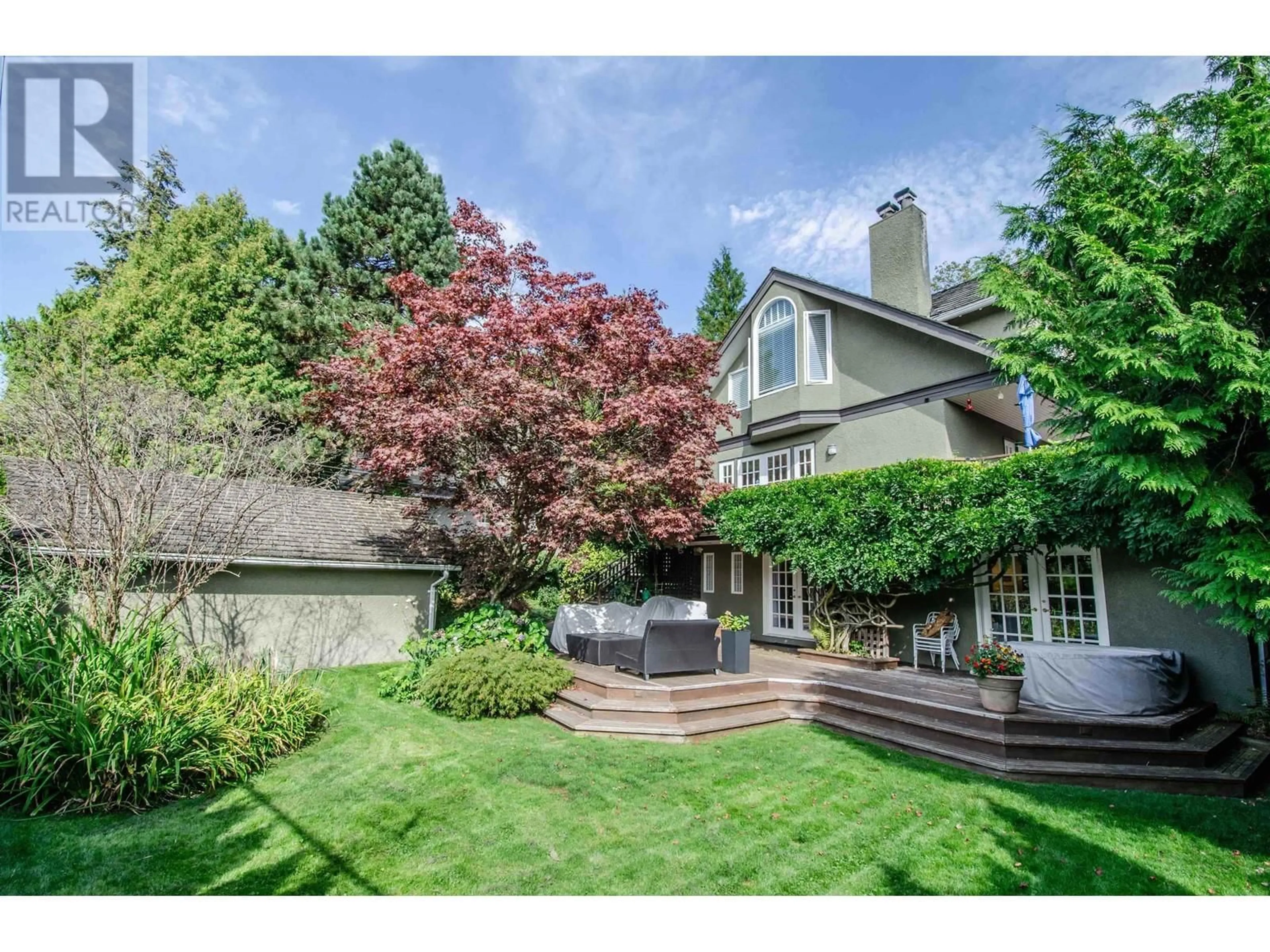 A pic from outside/outdoor area/front of a property/back of a property/a pic from drone, street for 4429 ANGUS DRIVE, Vancouver British Columbia V6J4J2