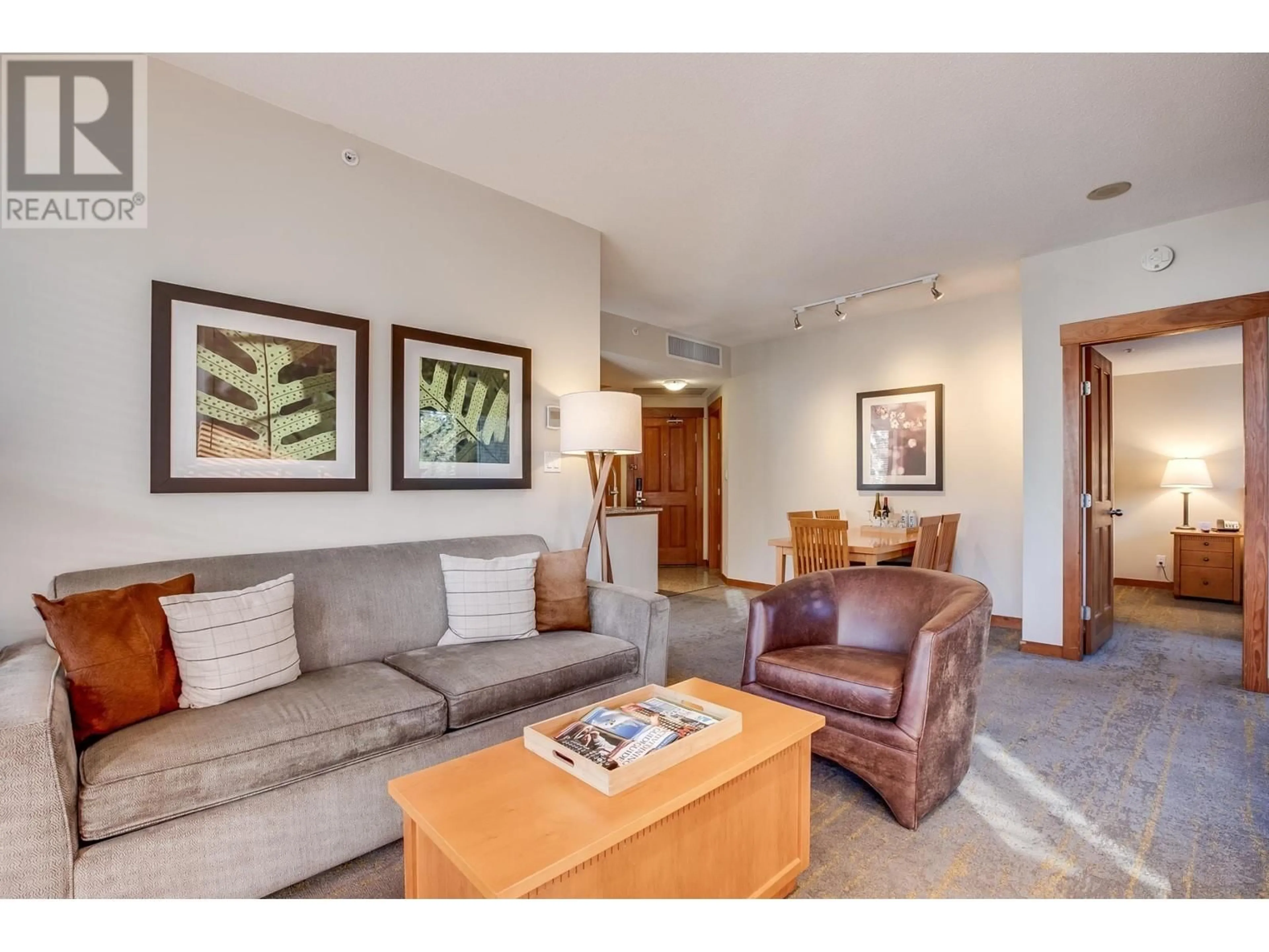 Living room with furniture, unknown for 516 4320 SUNDIAL CRESCENT, Whistler British Columbia V8E1G6