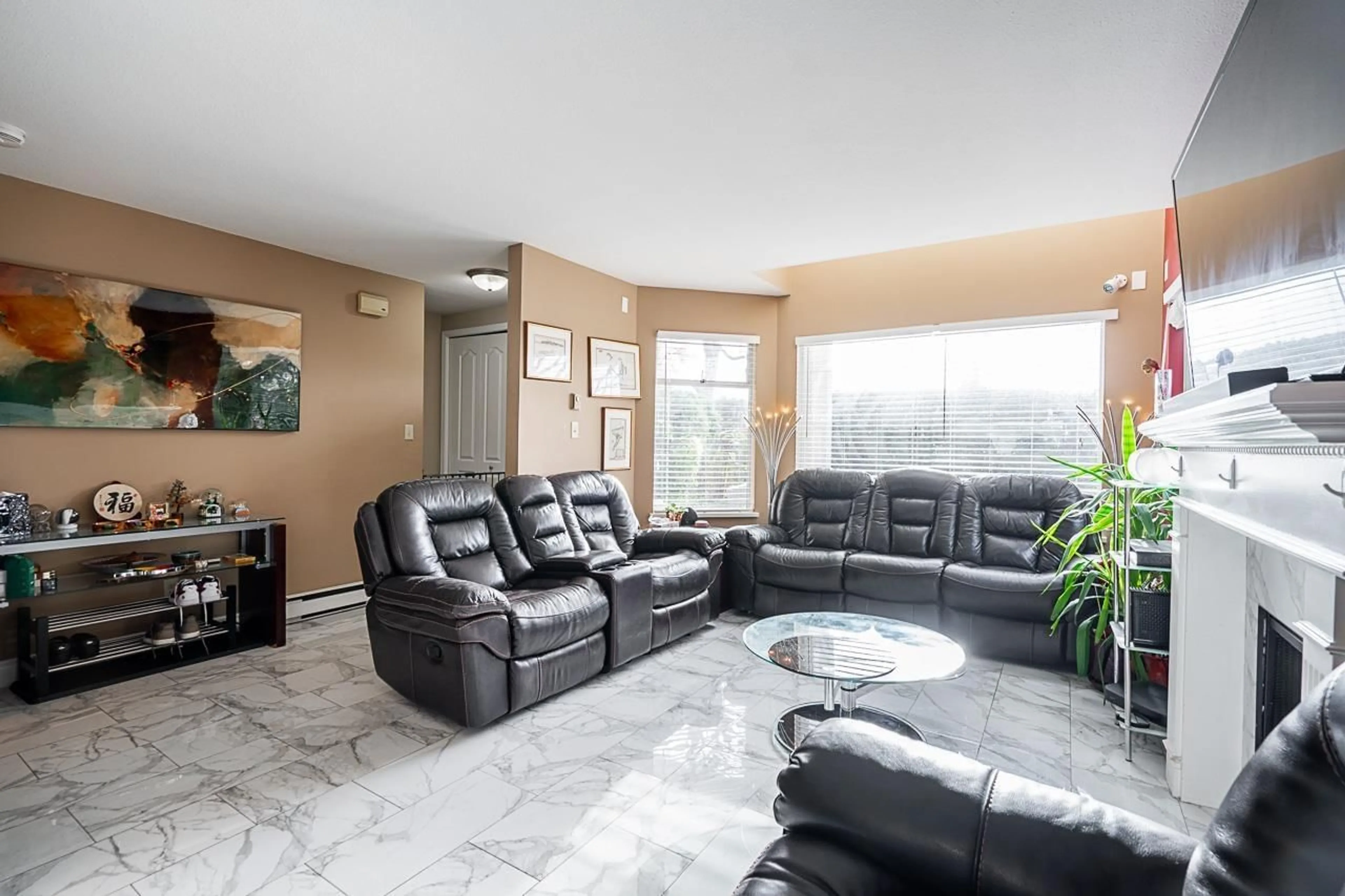 Living room with furniture, ceramic/tile floor for 101 1225 MERKLIN STREET, White Rock British Columbia V4B4B8