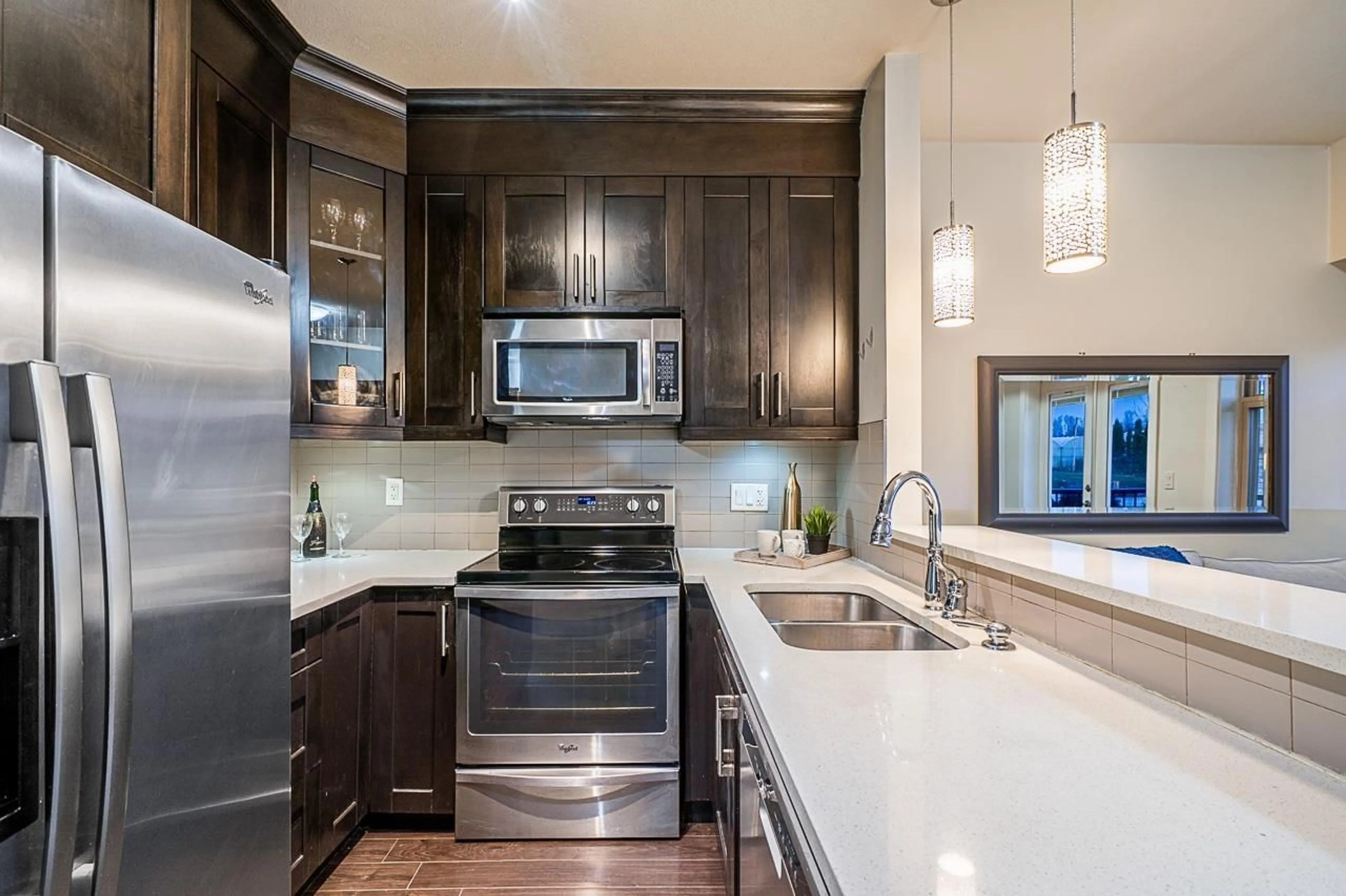 Contemporary kitchen, ceramic/tile floor for 5 2950 LEFEUVRE ROAD, Abbotsford British Columbia V4X0B2