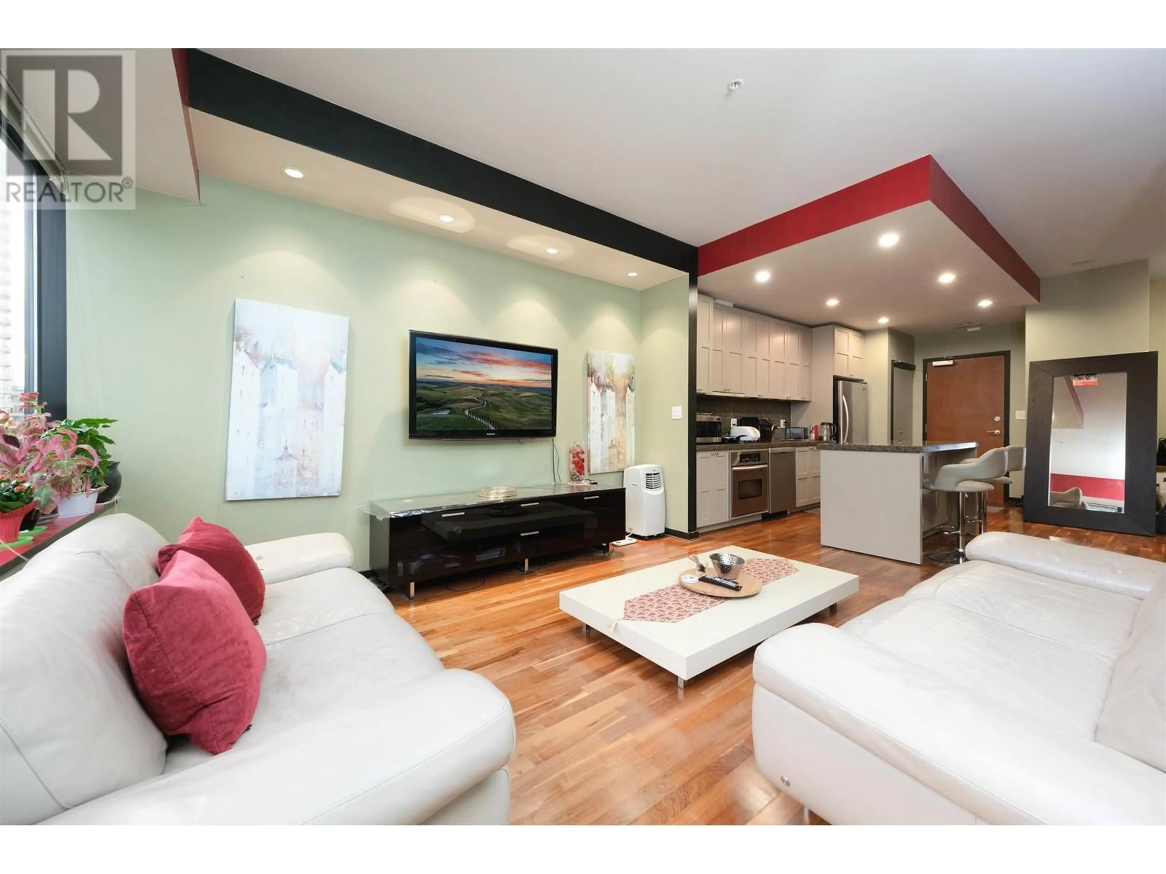 Living room with furniture, wood/laminate floor for 1307 1333 W GEORGIA STREET, Vancouver British Columbia V6E4V3