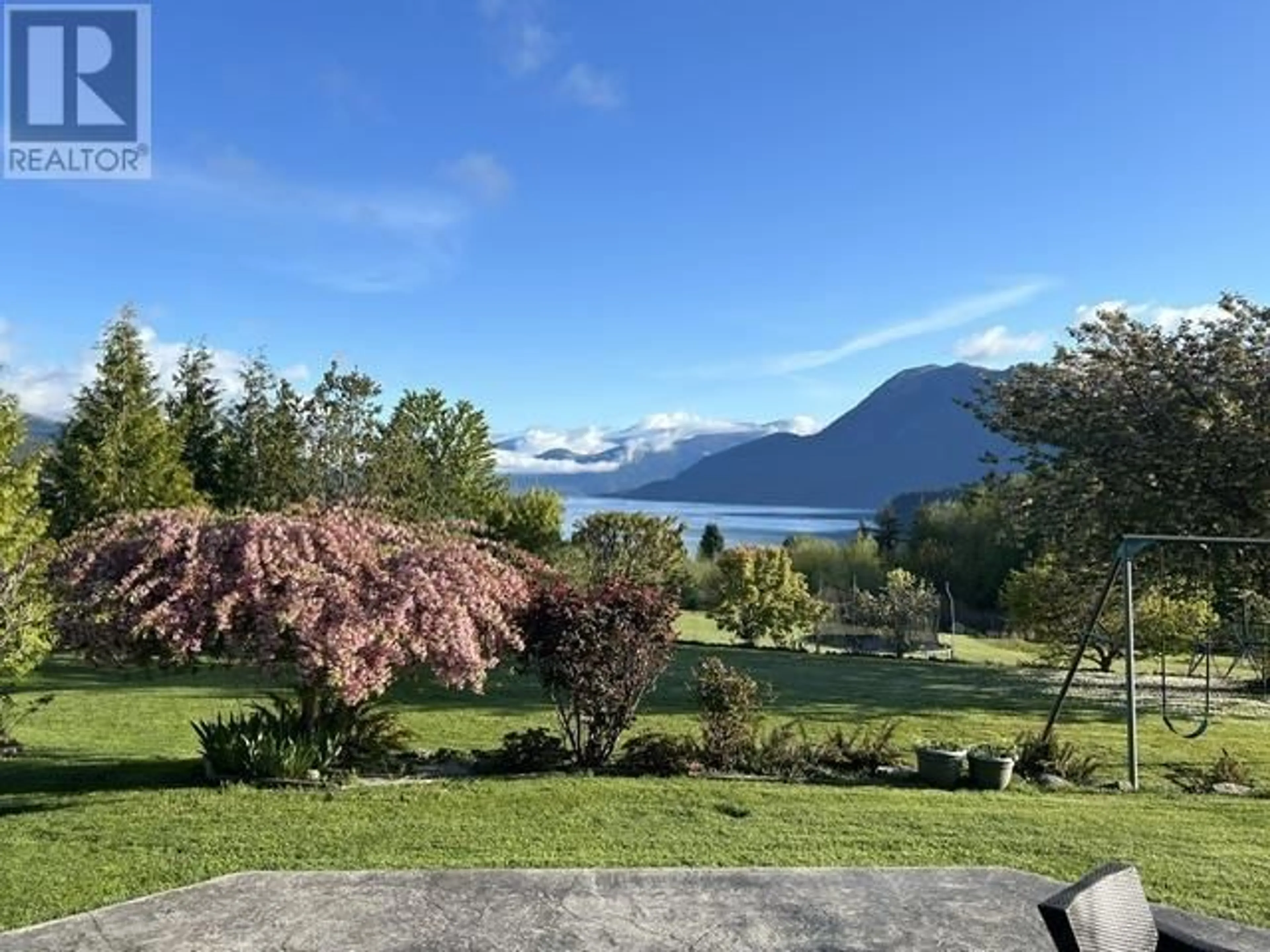 A pic from outside/outdoor area/front of a property/back of a property/a pic from drone, water/lake/river/ocean view for 6352 SANDPIPER ROAD, Sechelt British Columbia V7Z0L1