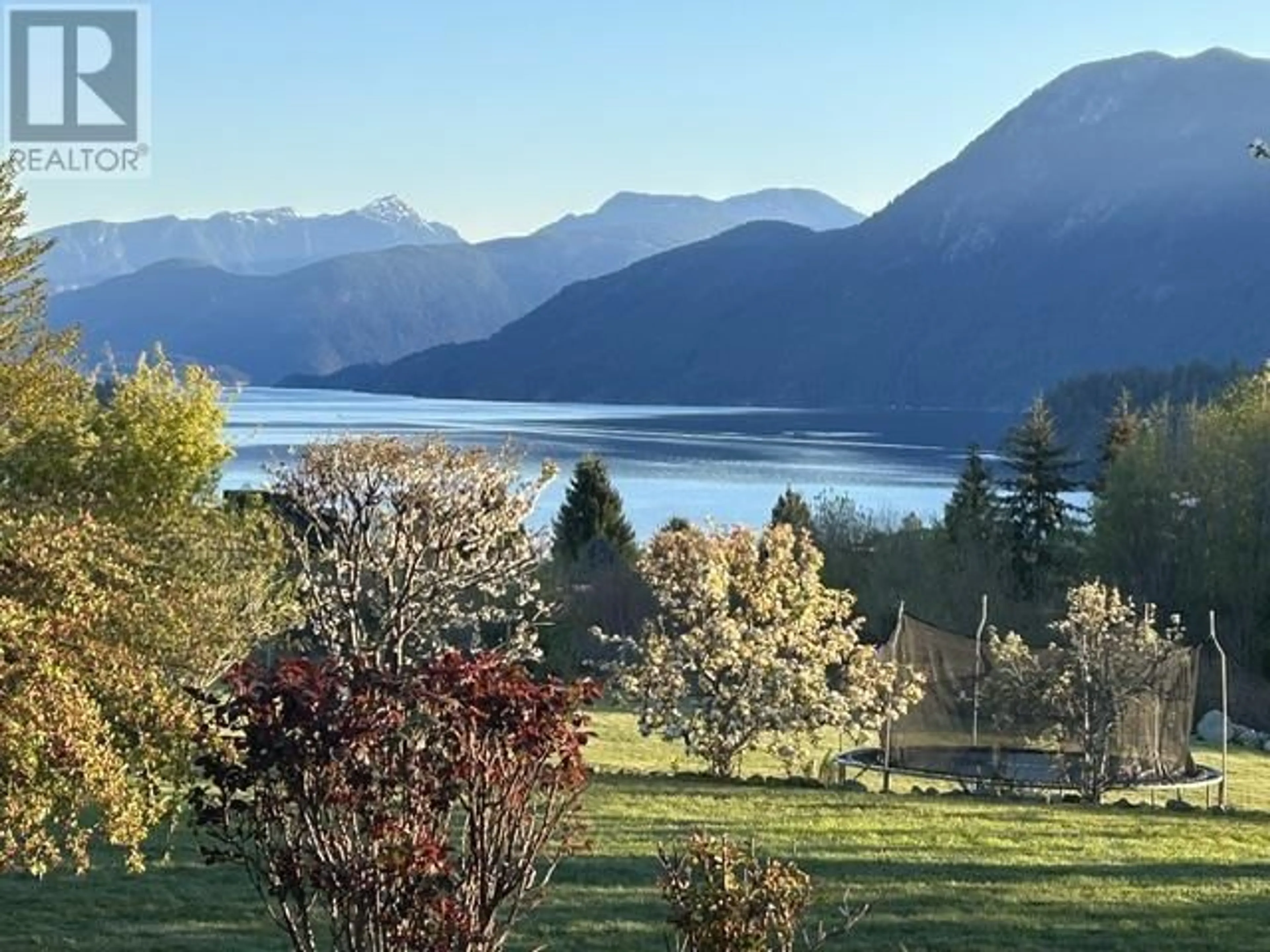 A pic from outside/outdoor area/front of a property/back of a property/a pic from drone, water/lake/river/ocean view for 6352 SANDPIPER ROAD, Sechelt British Columbia V7Z0L1