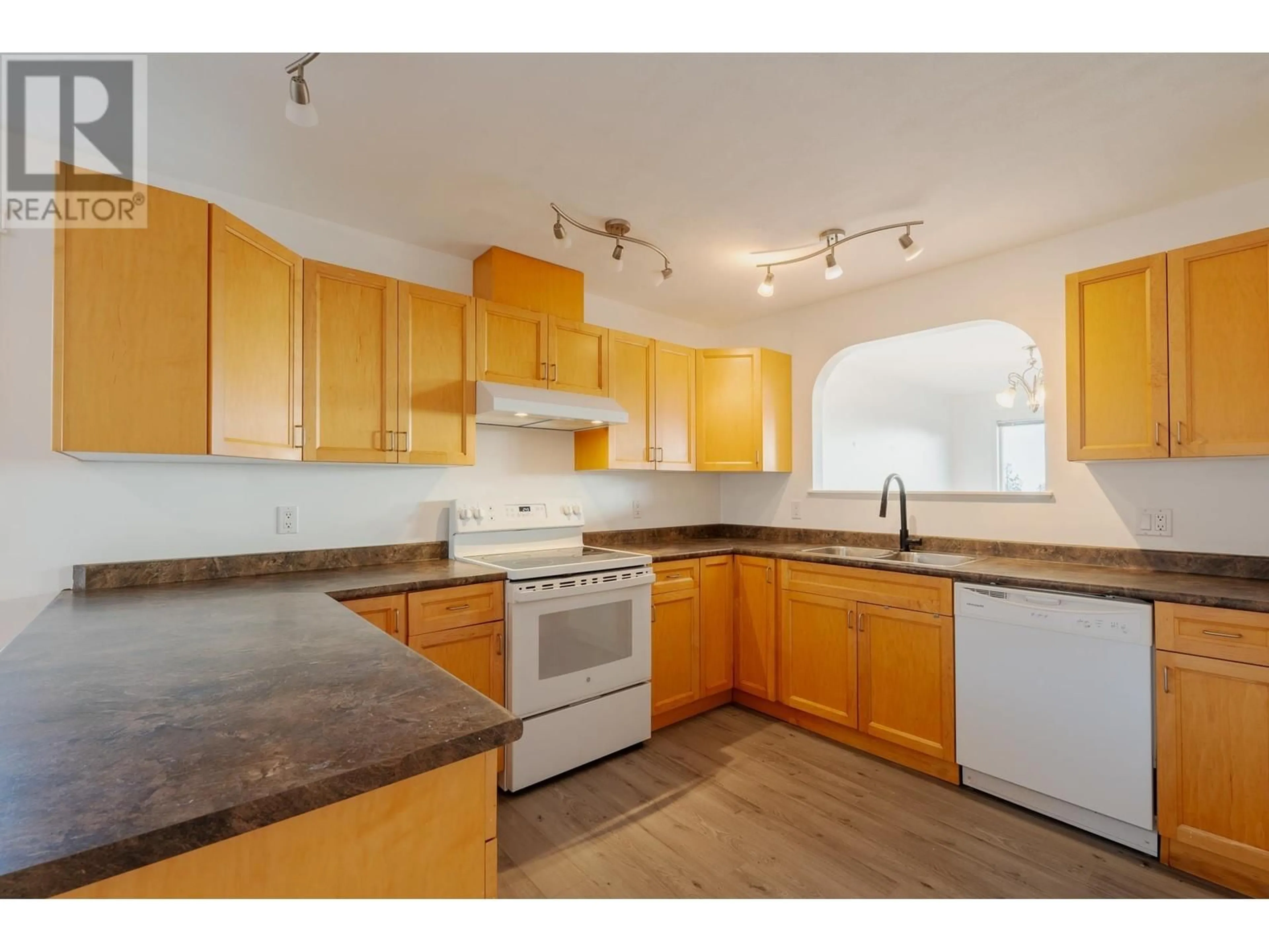 Standard kitchen, unknown for 5683 EMILY WAY, Sechelt British Columbia V7Z0N5