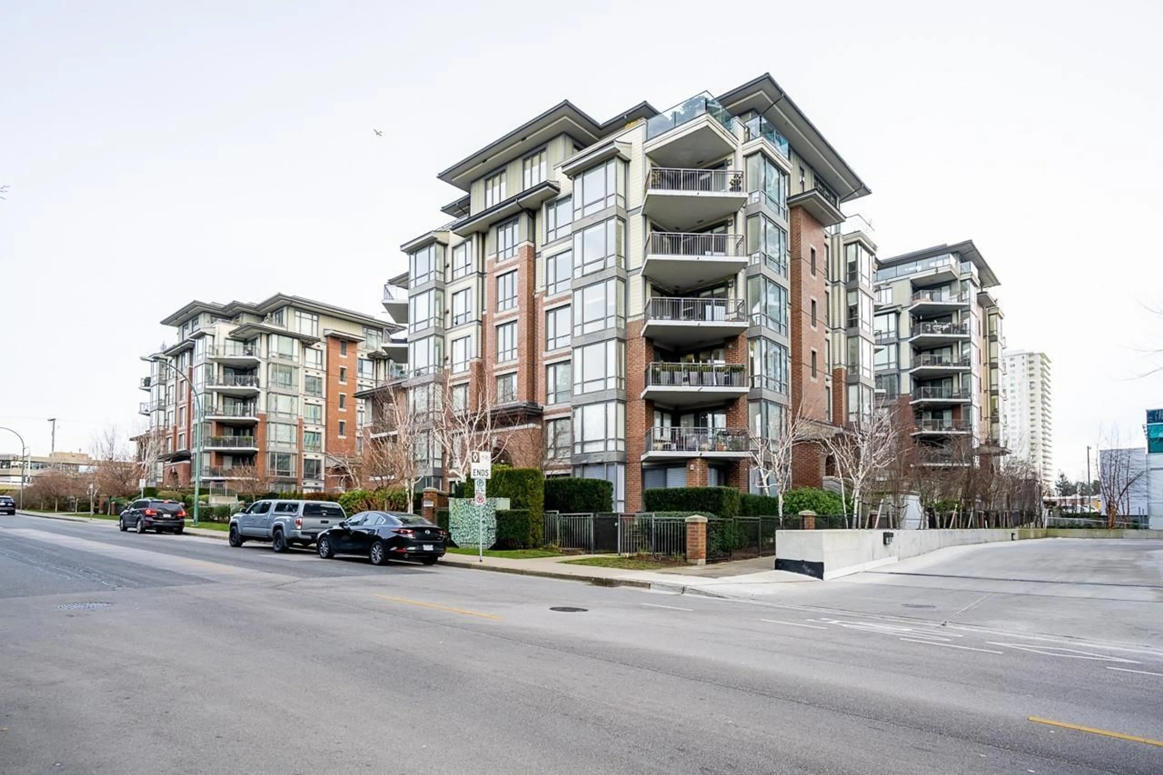 Unknown for 302 1550 MARTIN STREET, White Rock British Columbia V4B5M3