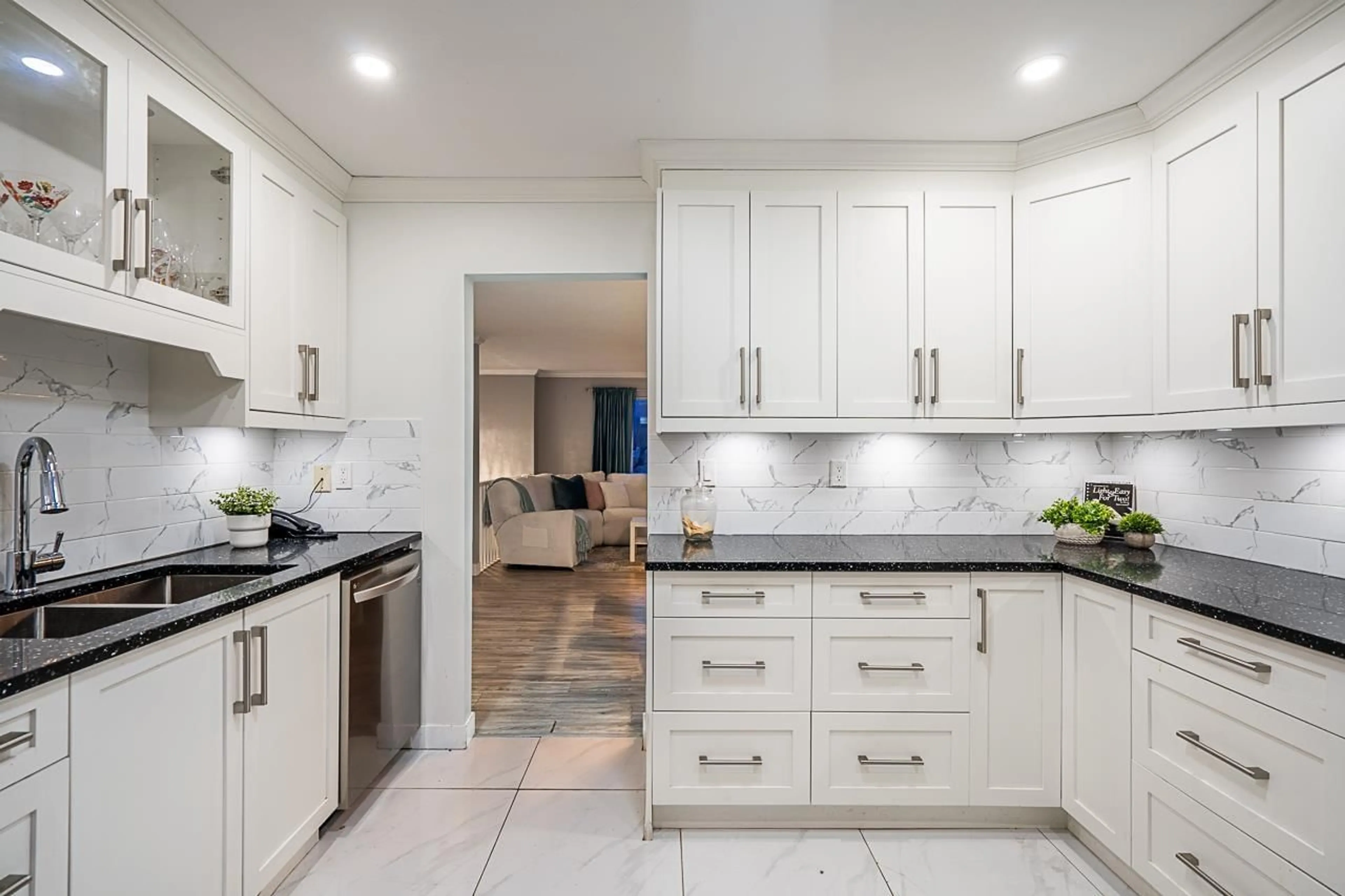 Contemporary kitchen, ceramic/tile floor for 2615 WILDWOOD COURT, Langley British Columbia V2Y1E8