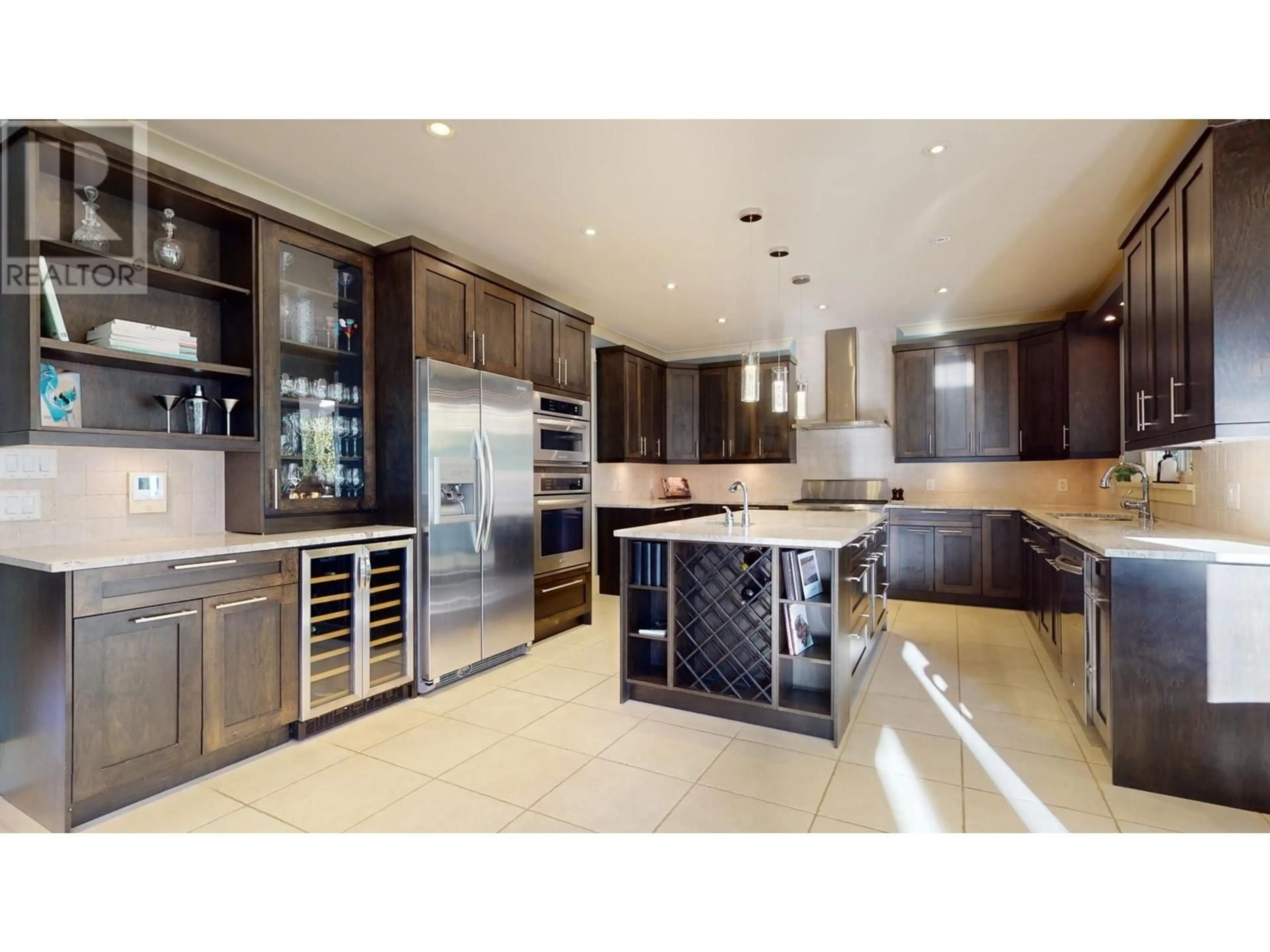 Contemporary kitchen, ceramic/tile floor for 41320 TANTALUS ROAD, Squamish British Columbia V8B0P6