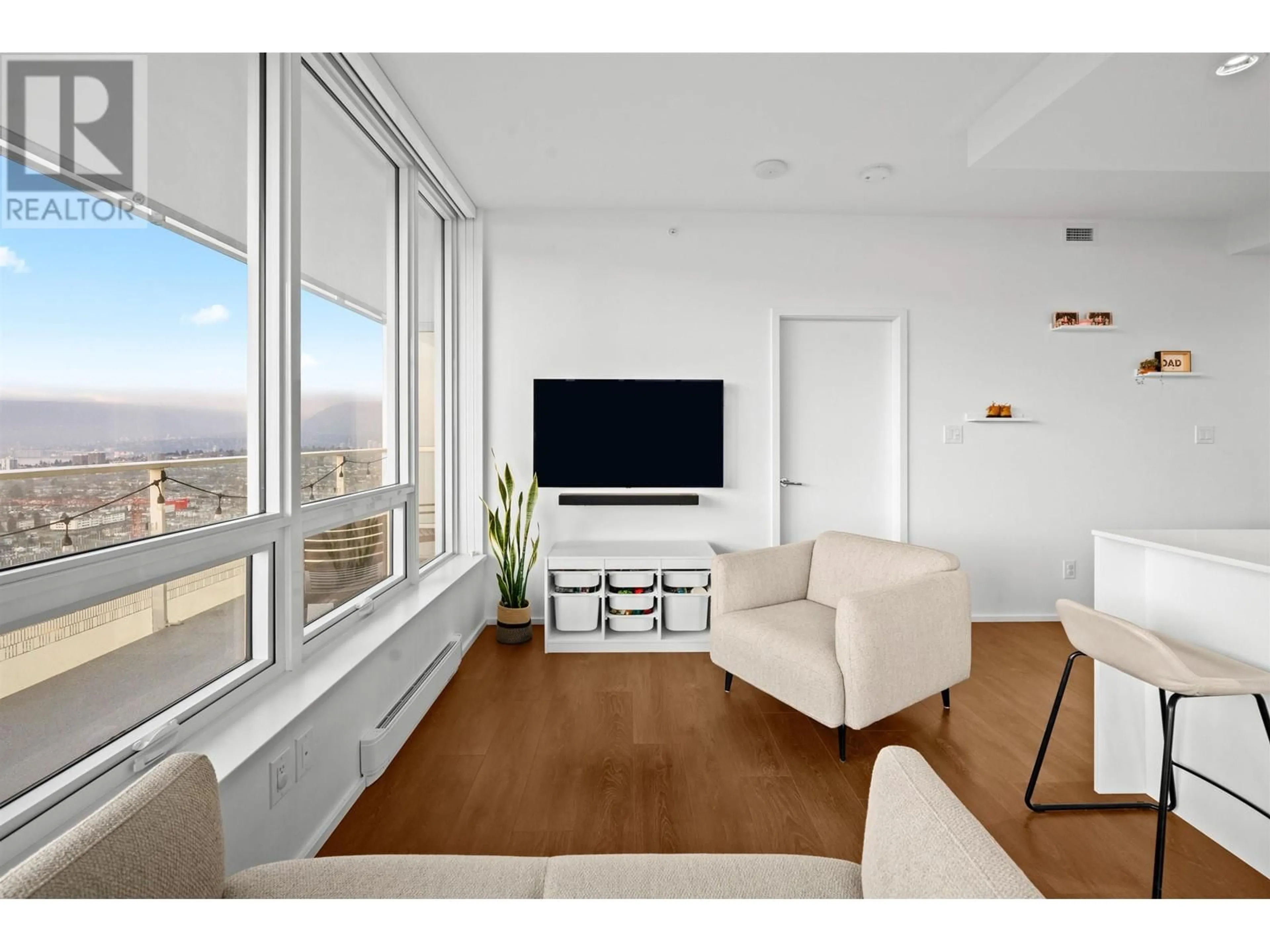 Living room with furniture, wood/laminate floor for 4305 4650 BRENTWOOD BOULEVARD, Burnaby British Columbia V5C0M3