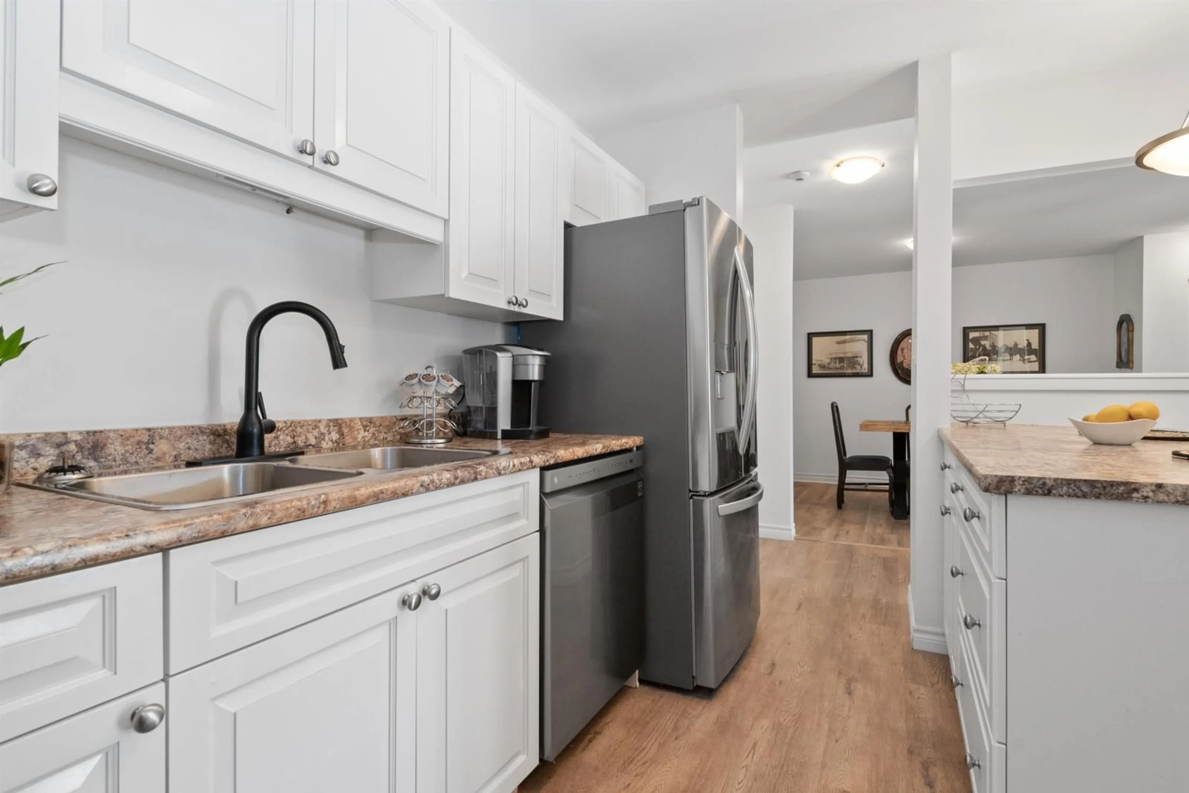 Standard kitchen, unknown for 104 7651 AMBER DRIVE|Sardis West Vedder, Sardis British Columbia V2R3J6