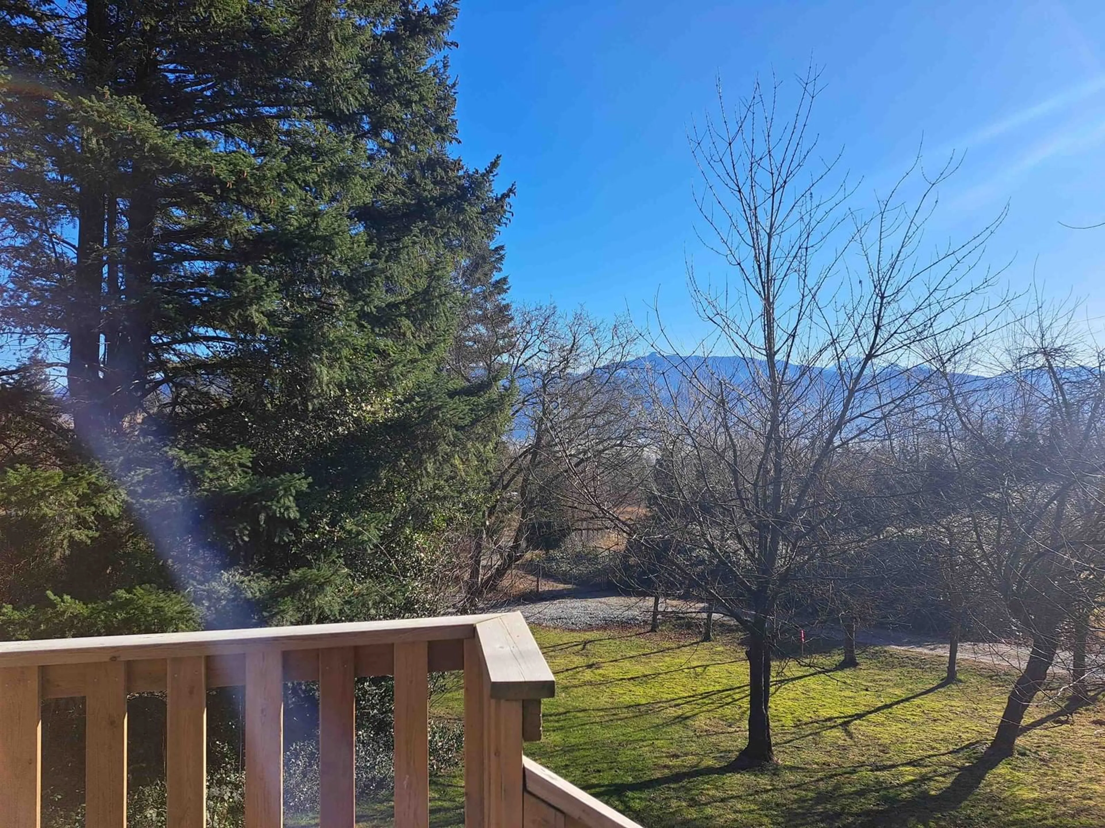 A pic from outside/outdoor area/front of a property/back of a property/a pic from drone, forest/trees view for 37318 WARD, Abbotsford British Columbia V3G2K6