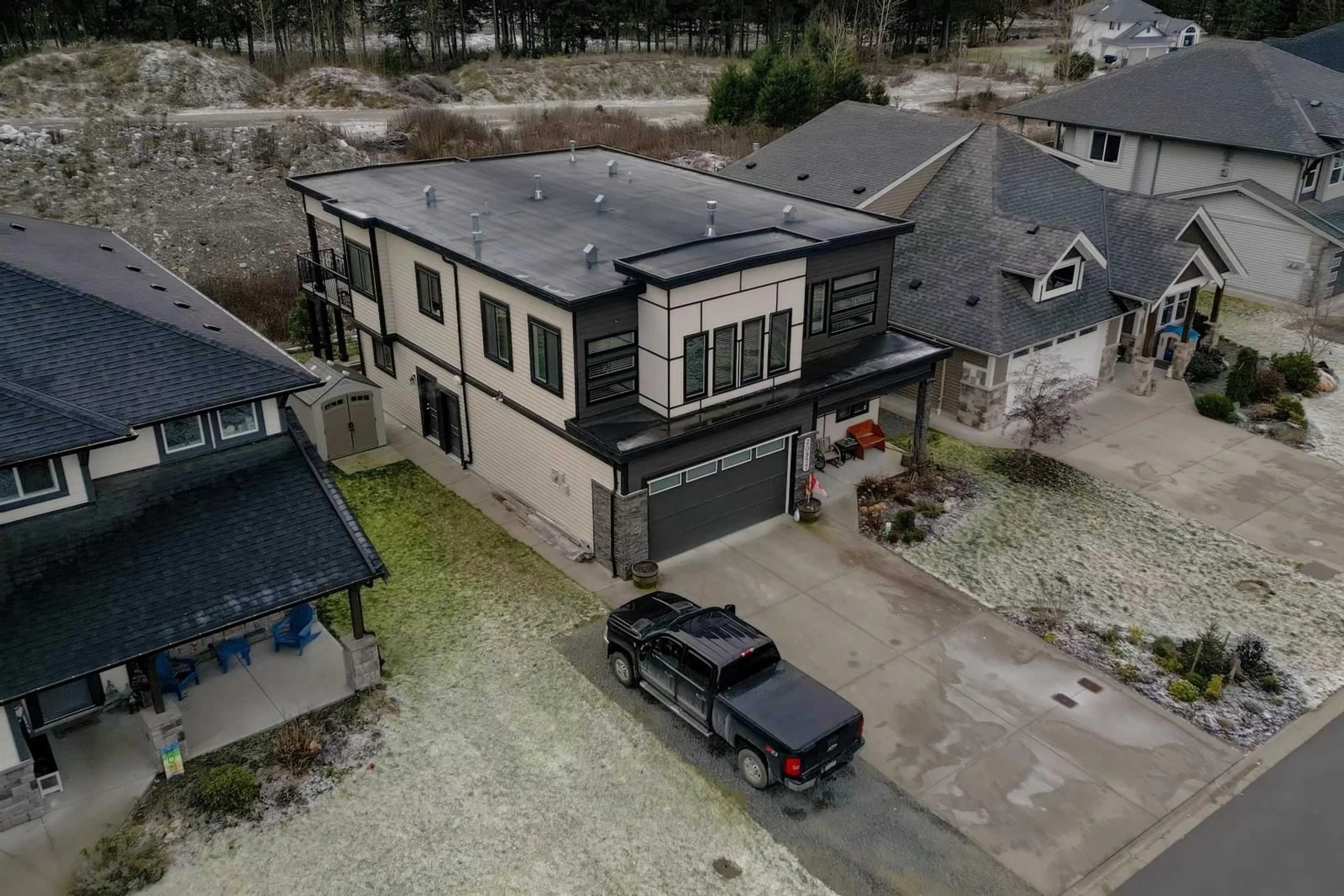 A pic from outside/outdoor area/front of a property/back of a property/a pic from drone, street for 20977 SWALLOW PLACE|Hope, Hope British Columbia V0X1L1