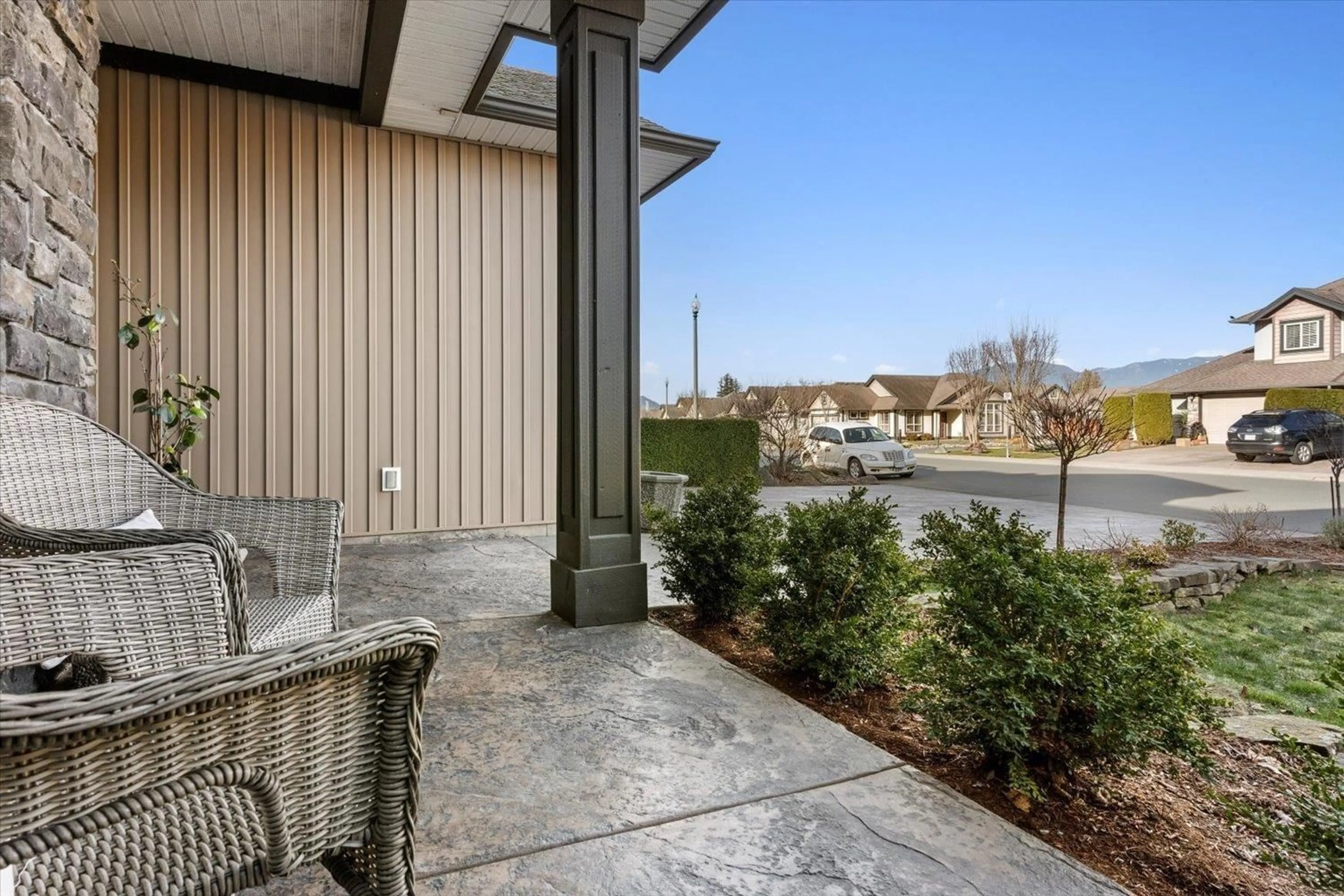 Patio, unknown for 44498 MCLAREN DRIVE|Sardis South, Chilliwack British Columbia V2R0A3