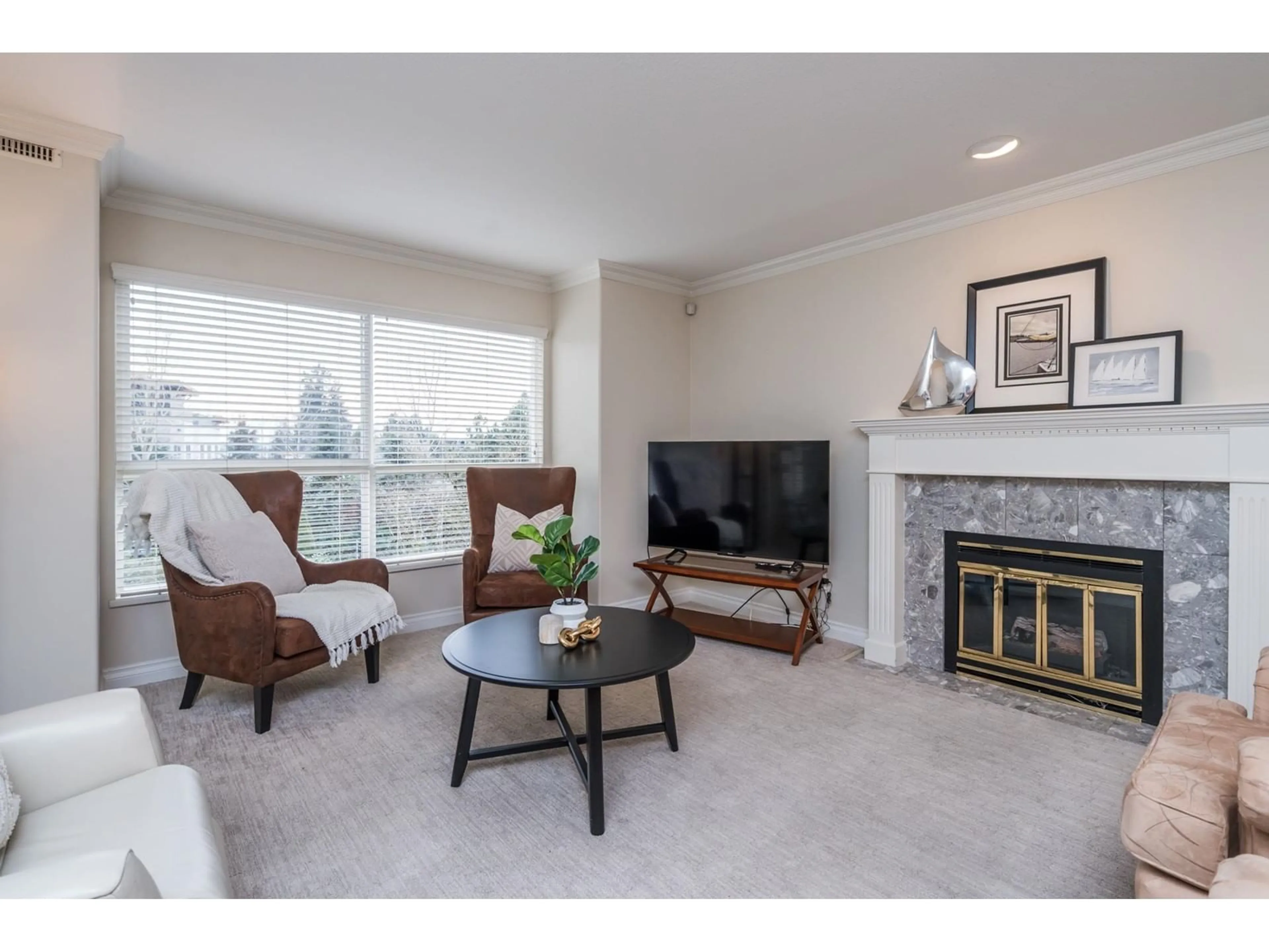 Living room with furniture, unknown for 205 20381 96 AVENUE, Langley British Columbia V1M2L1