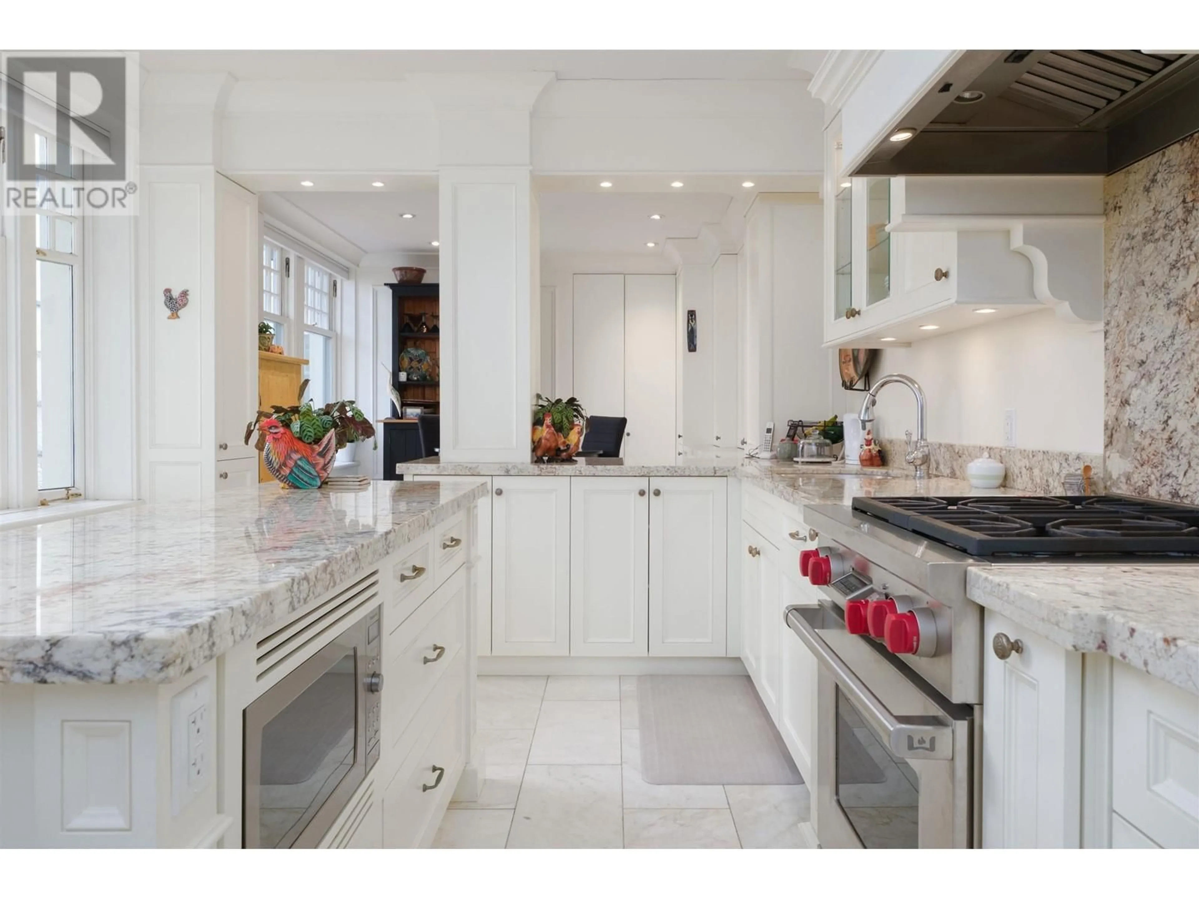 Contemporary kitchen, ceramic/tile floor for 50 1386 NICOLA STREET, Vancouver British Columbia V6G2G2