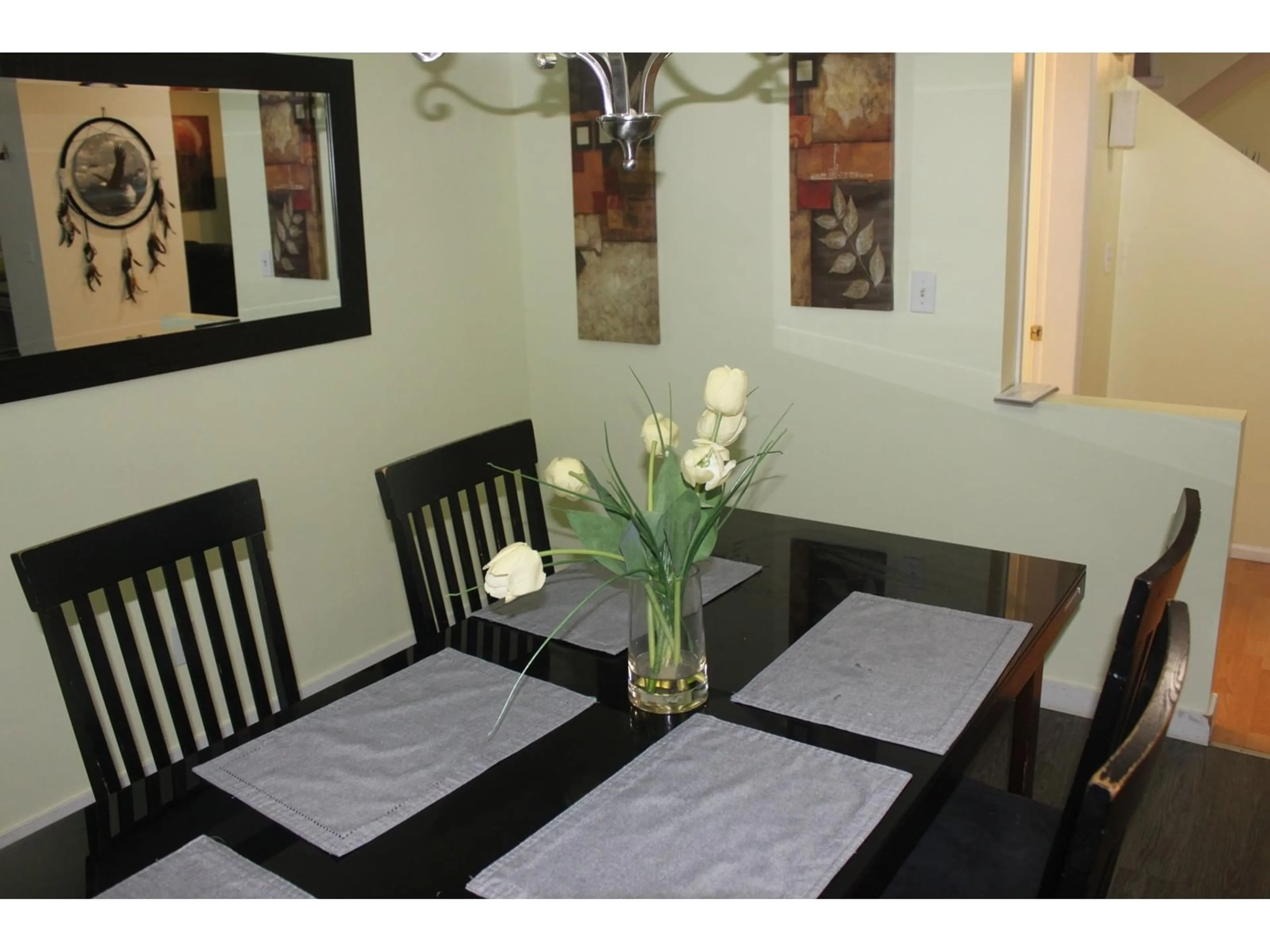 Dining room, wood/laminate floor for 503 9118 149 STREET, Surrey British Columbia V3R3Z6