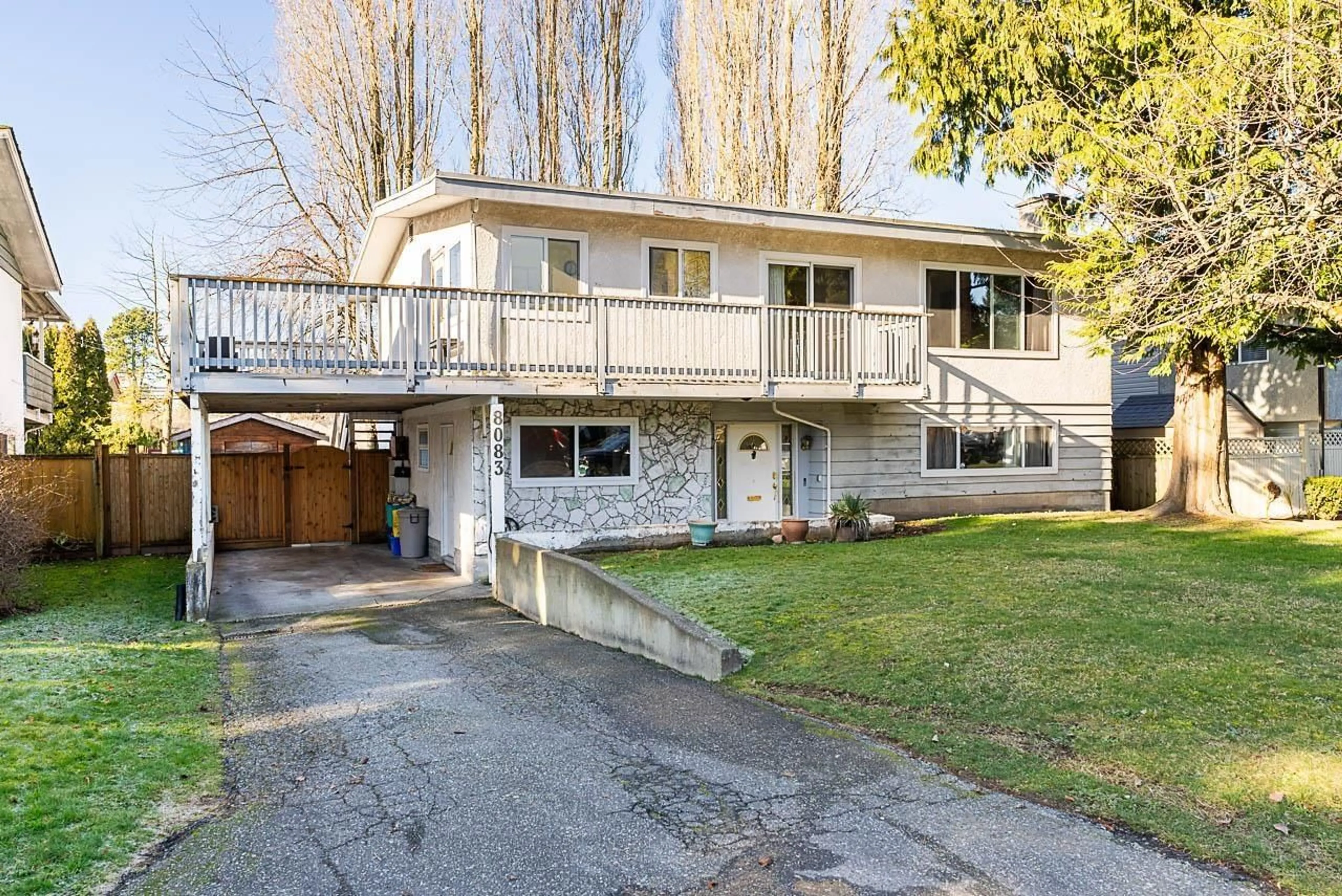 Unknown for 8083 112A STREET, Delta British Columbia V4C4Y7