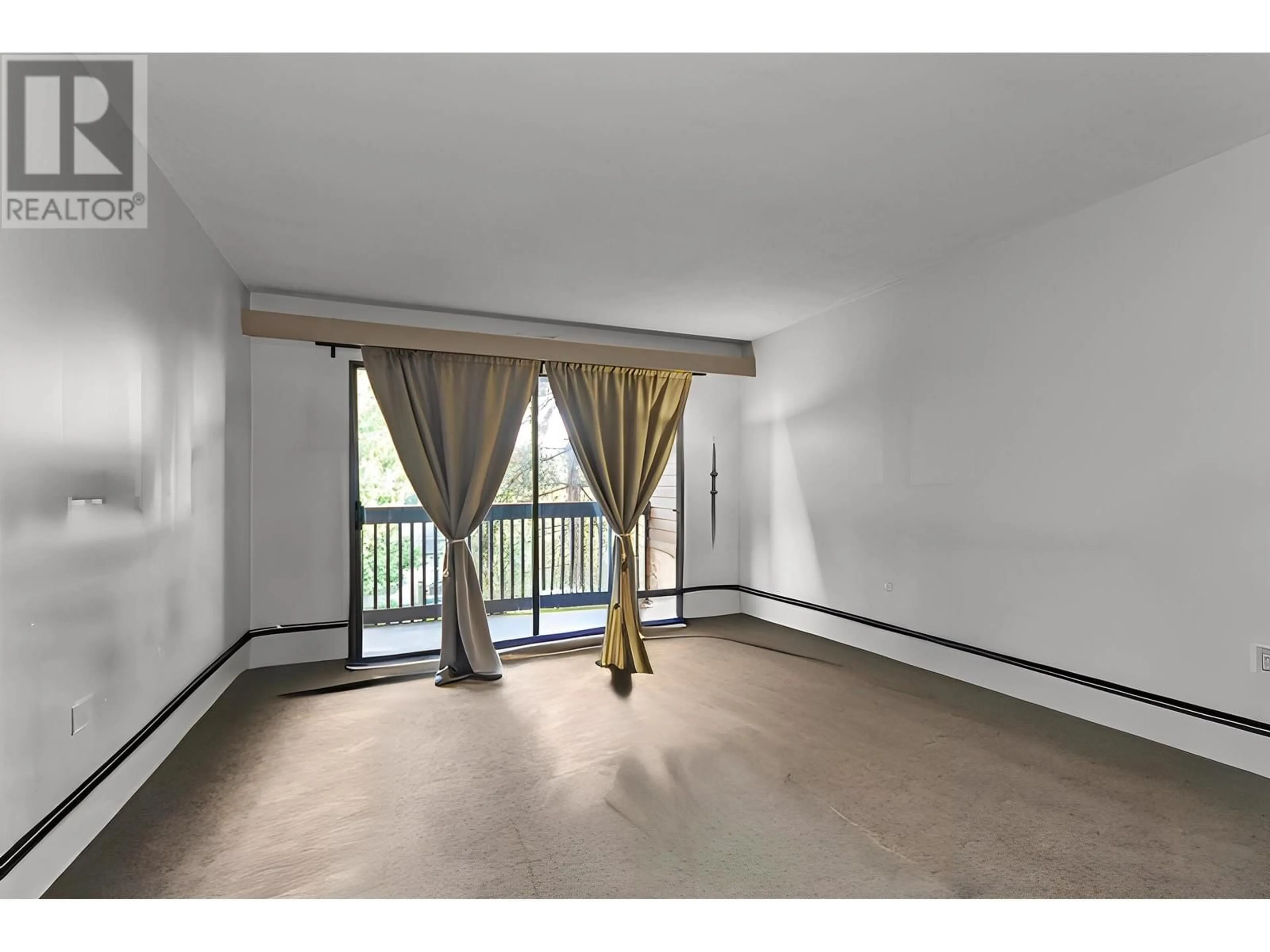 A pic of a room for 207 37 AGNES STREET, New Westminster British Columbia V3L5G9