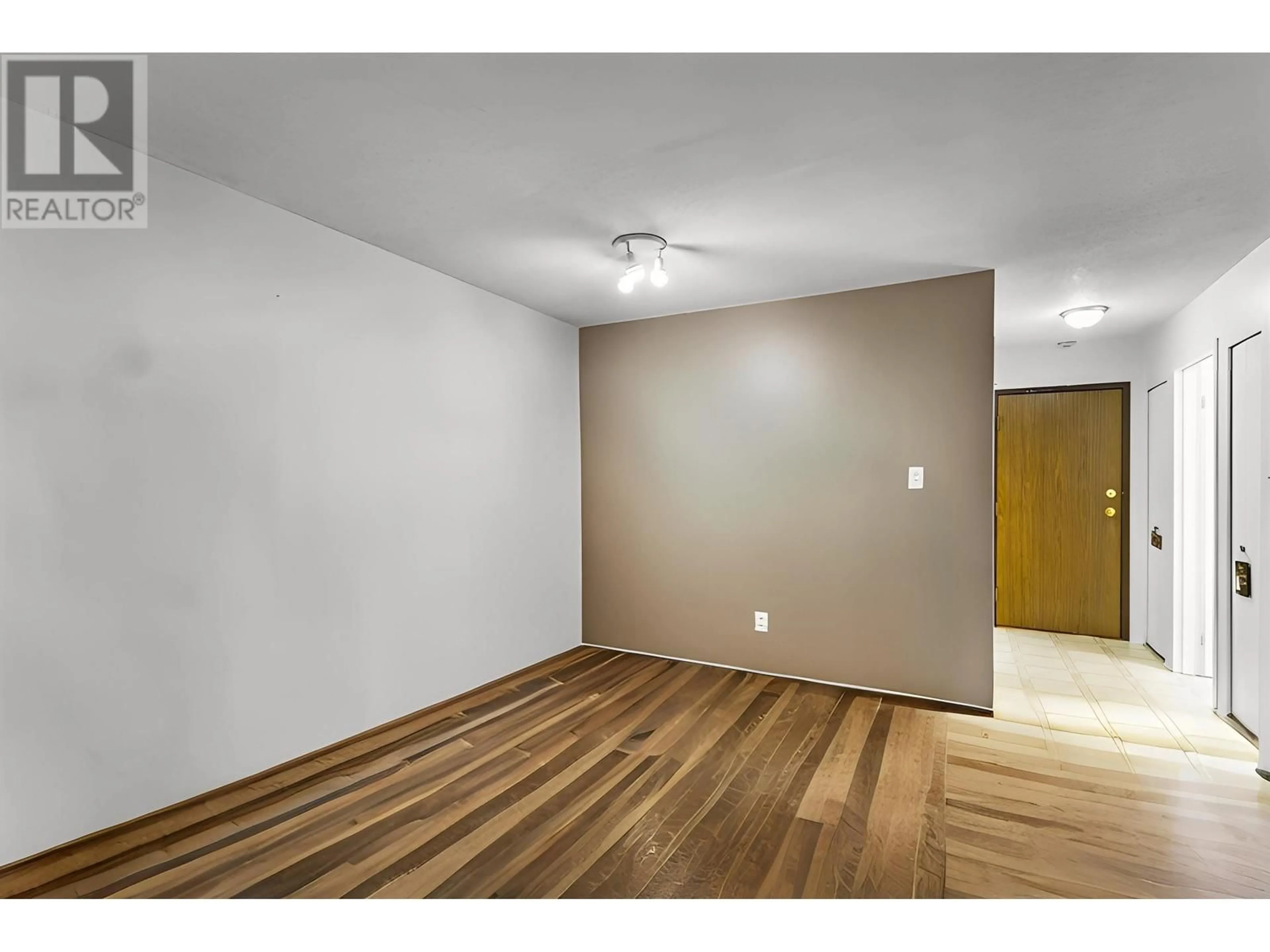 A pic of a room for 207 37 AGNES STREET, New Westminster British Columbia V3L5G9