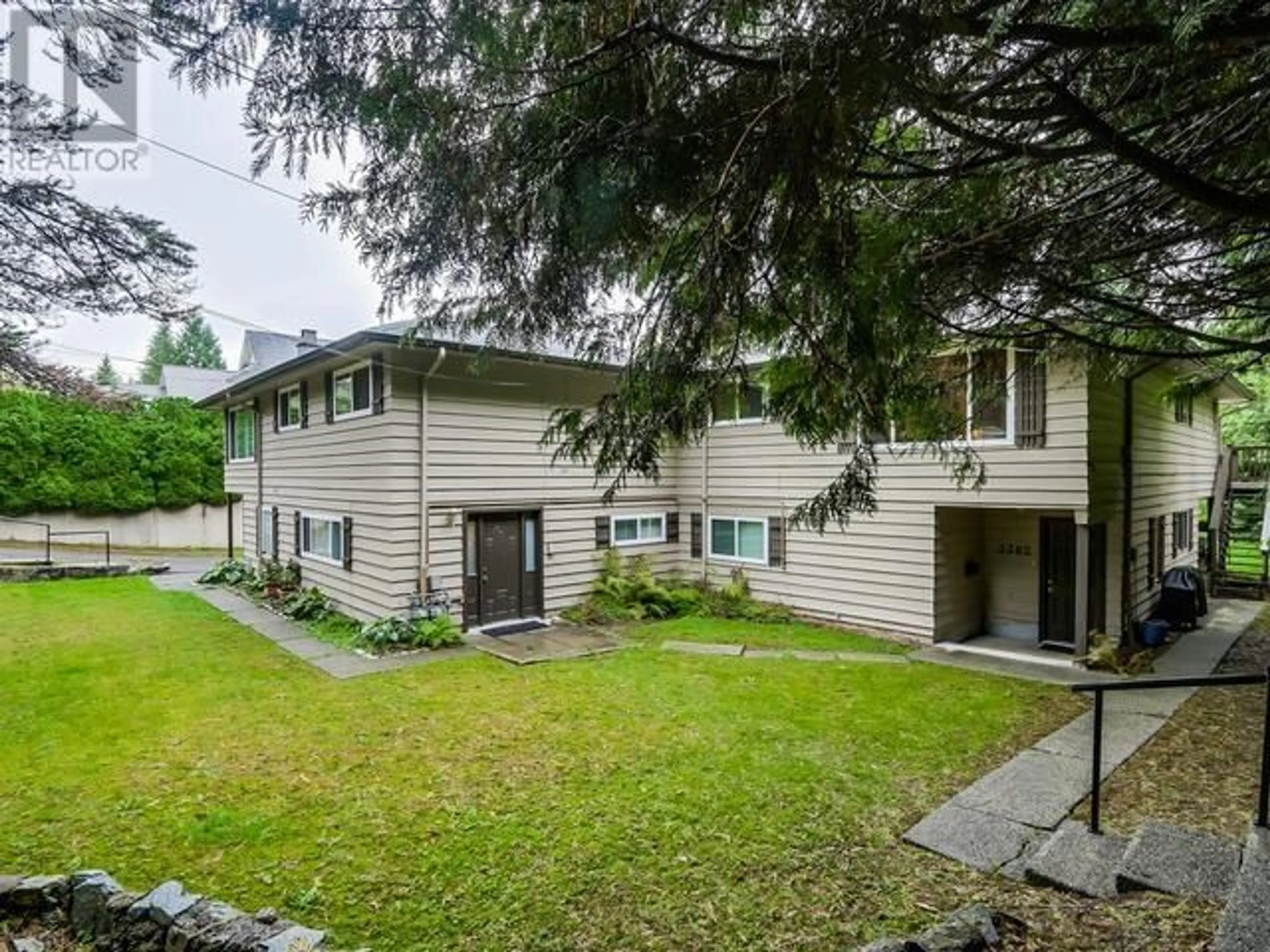 A pic from outside/outdoor area/front of a property/back of a property/a pic from drone, street for 3360 HENRY STREET, Port Moody British Columbia V3H2K5