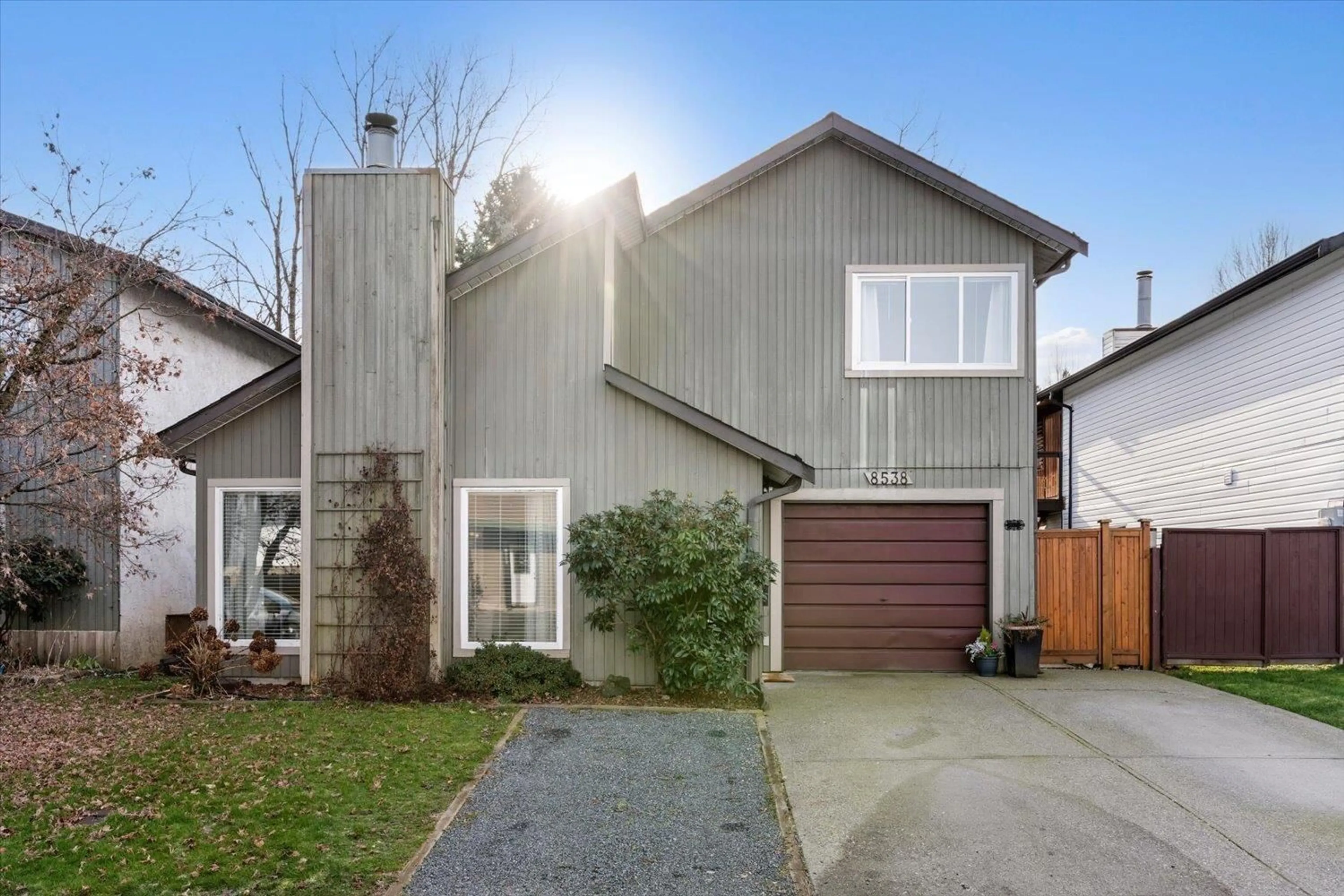 Unknown for 8538 MCCUTCHEON AVENUE|Chilliwack Proper, Chilliwack British Columbia V2P7K7