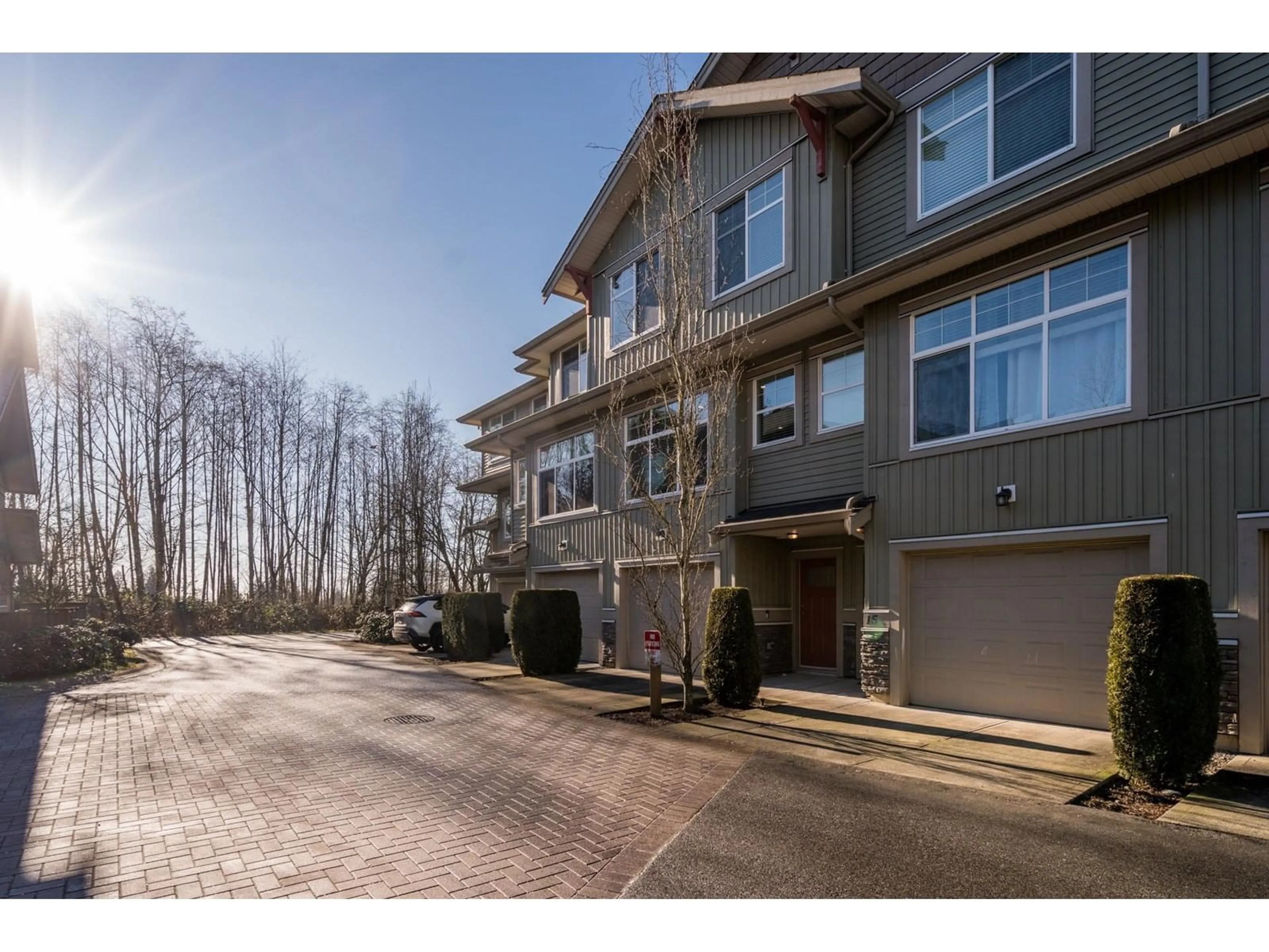 Unknown for 16 20967 76 AVENUE, Langley British Columbia V2Y0L9