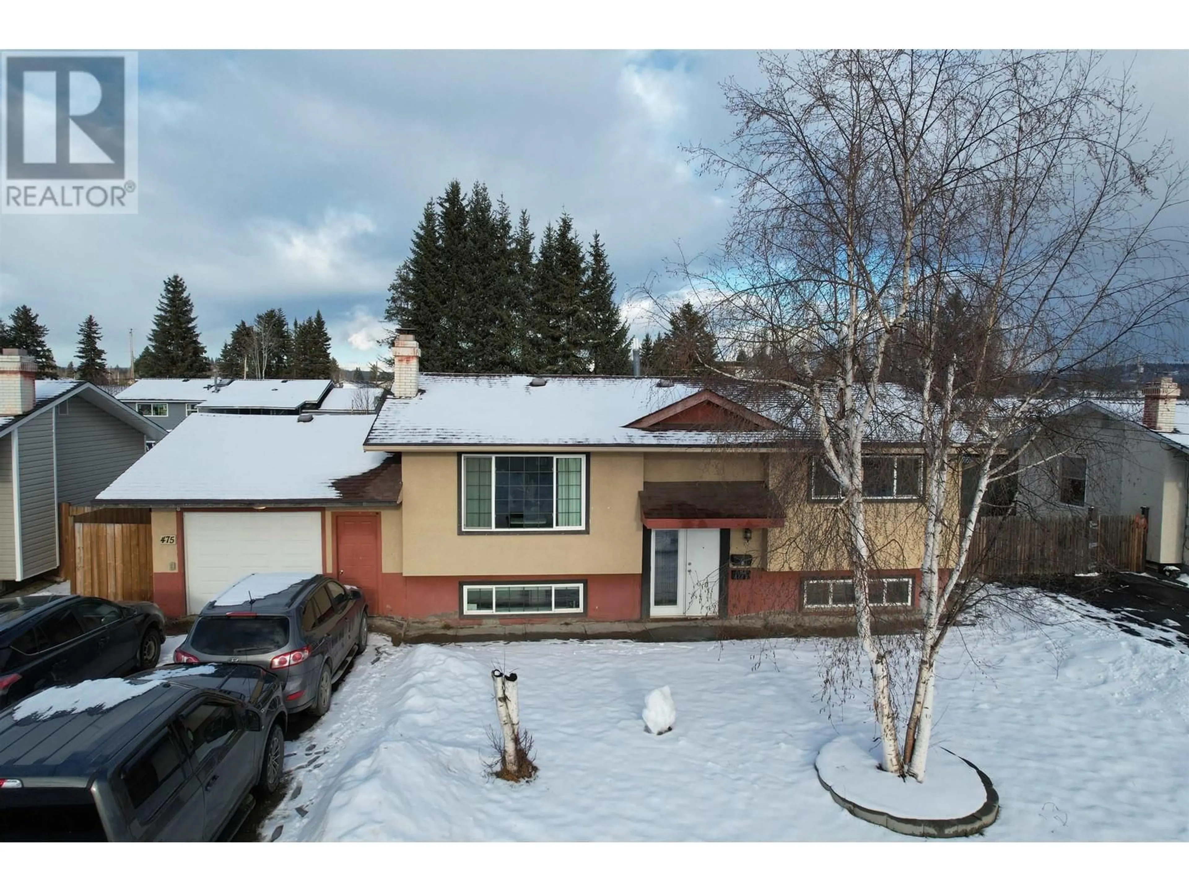 A pic from outside/outdoor area/front of a property/back of a property/a pic from drone, street for 475 ROBERTSON AVENUE, Quesnel British Columbia V2J3L3