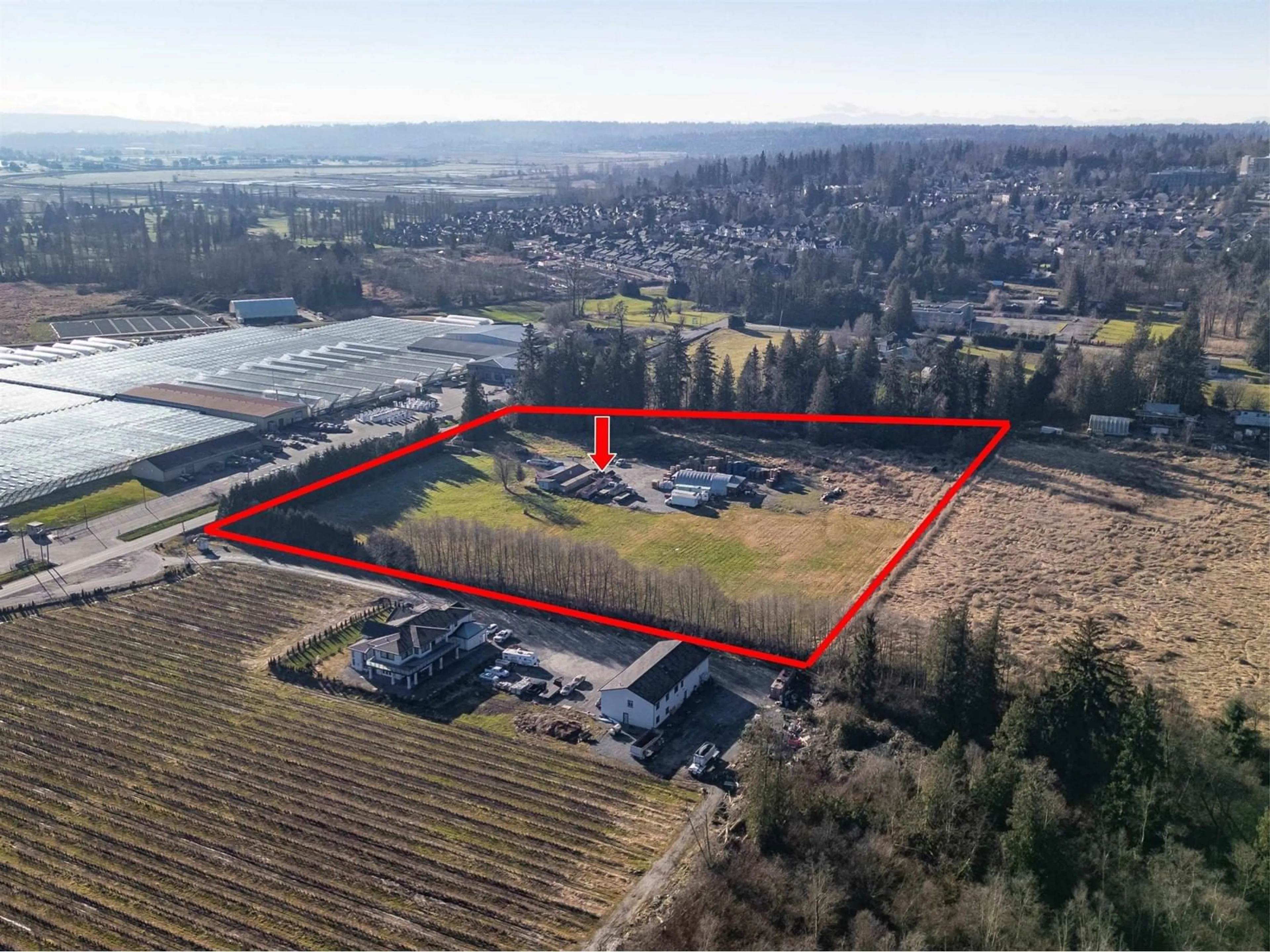 A pic from outside/outdoor area/front of a property/back of a property/a pic from drone, building for 17351 80, Surrey British Columbia V4N6J6