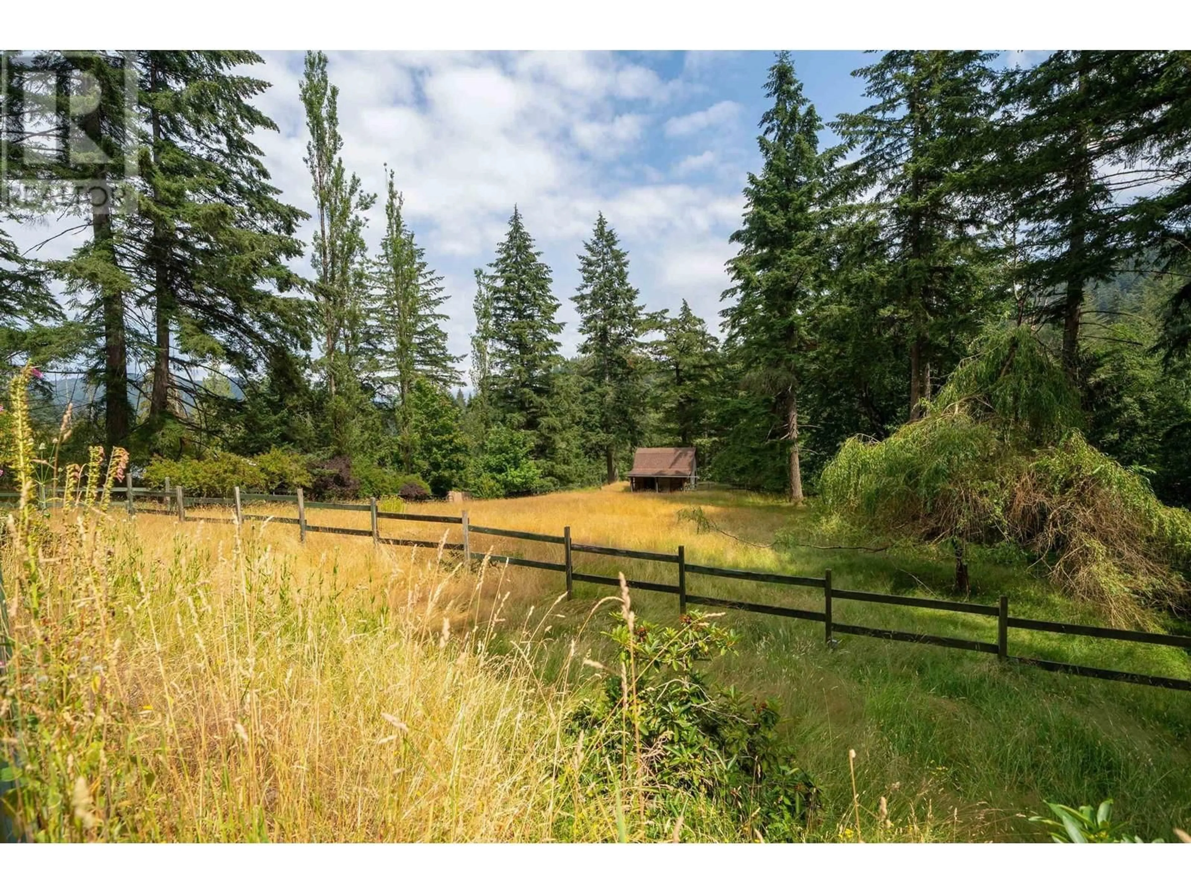 A pic from outside/outdoor area/front of a property/back of a property/a pic from drone, forest/trees view for 904-908 CONNOLLY ROAD, Bowen Island British Columbia V0N1G0