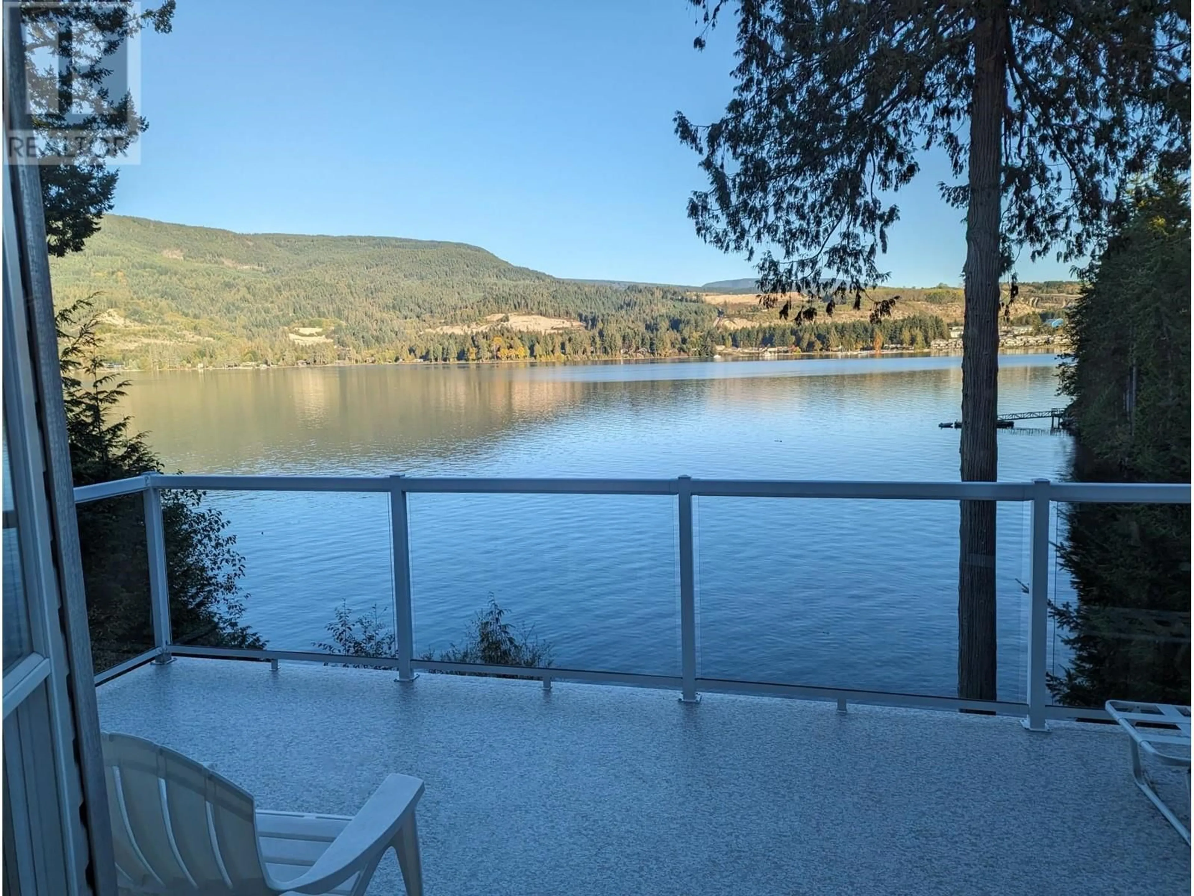 Patio, water/lake/river/ocean view for 6116 POISE ISLAND DRIVE, Sechelt British Columbia V7Z0L5