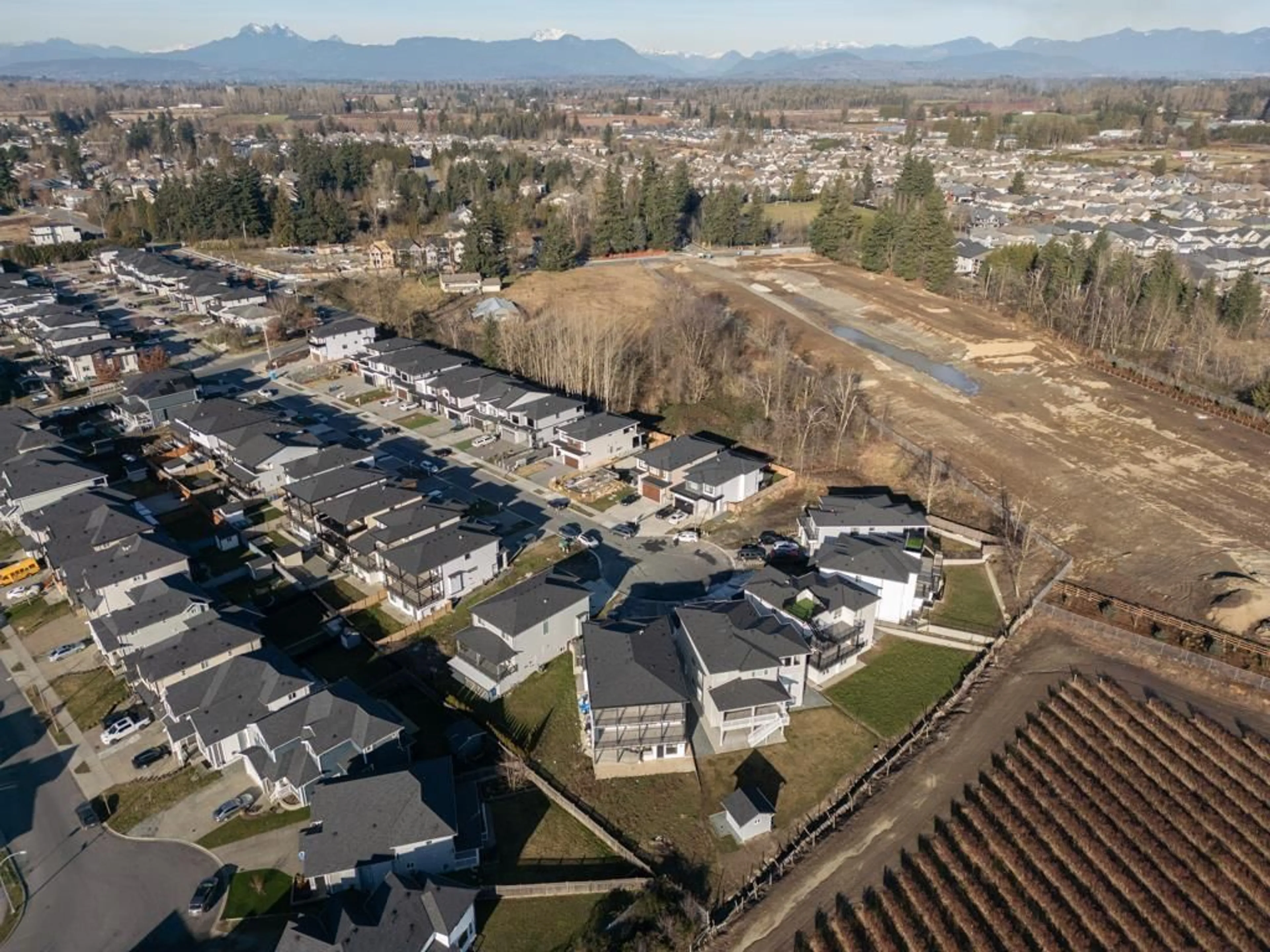 A pic from outside/outdoor area/front of a property/back of a property/a pic from drone, mountain view for 2540 TERMINAL COURT, Abbotsford British Columbia V4X1L9