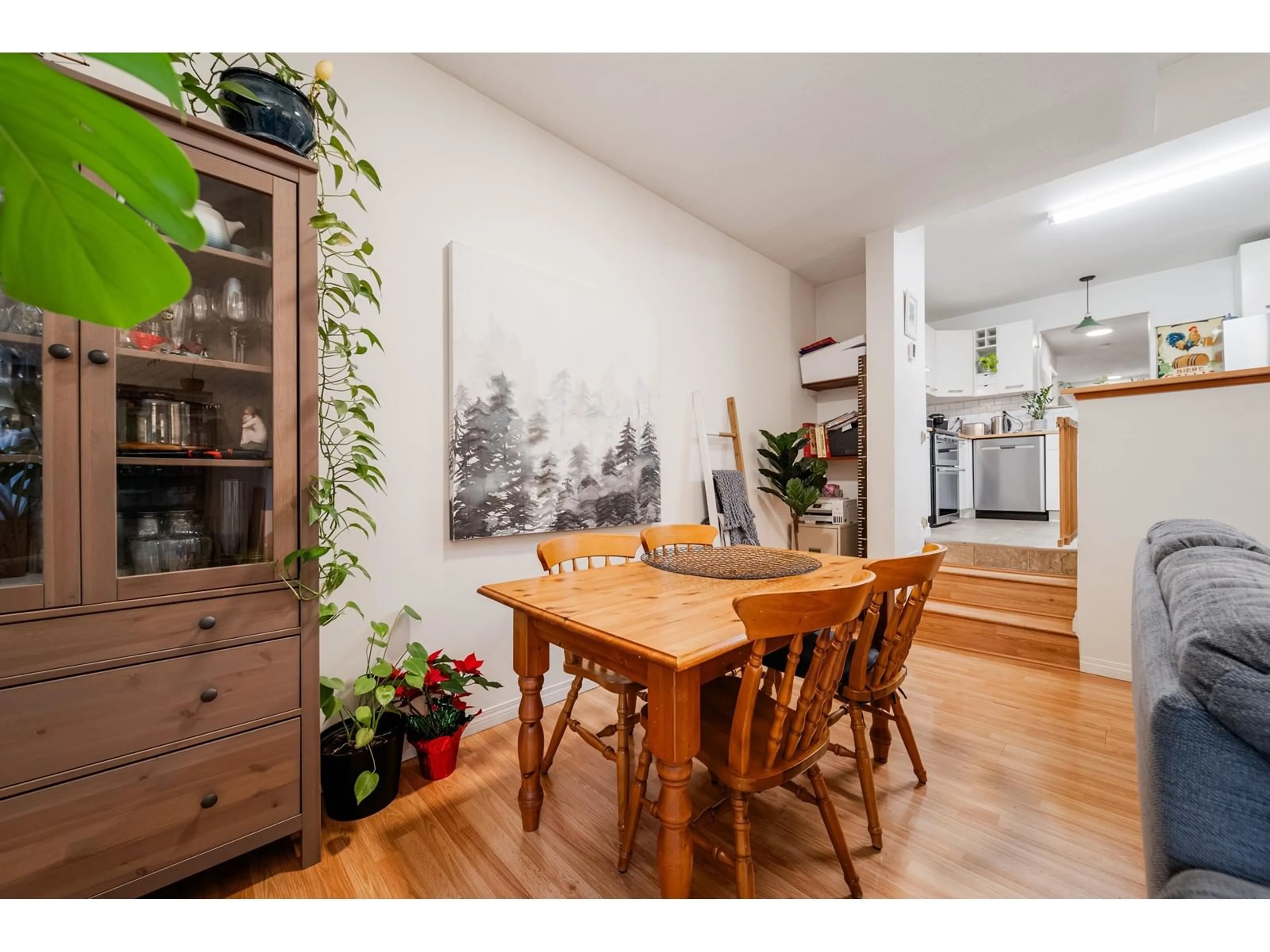 Dining room, wood/laminate floor for 155 3455 WRIGHT STREET, Abbotsford British Columbia V2S5P1